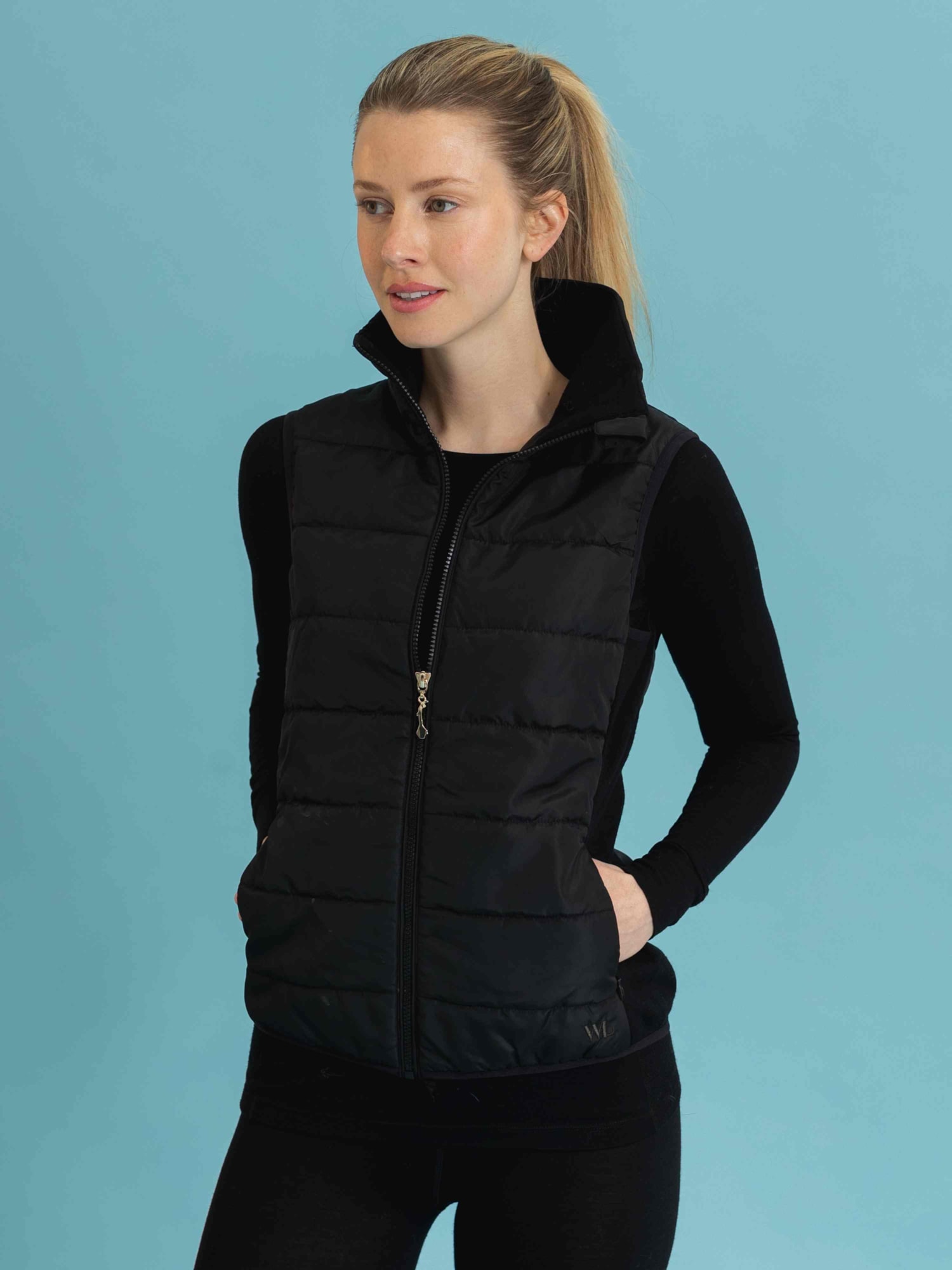 REINE VEST