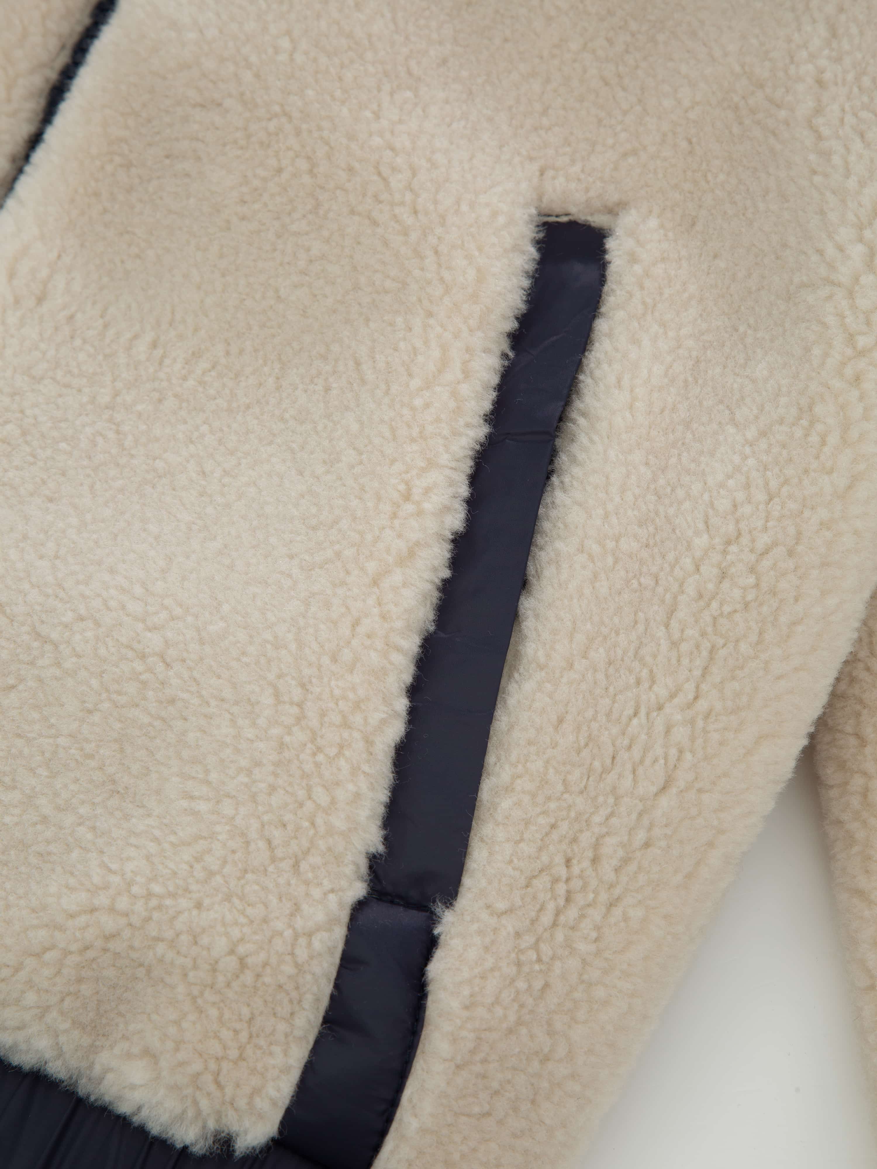 Stryn Fleece Jakke Beige