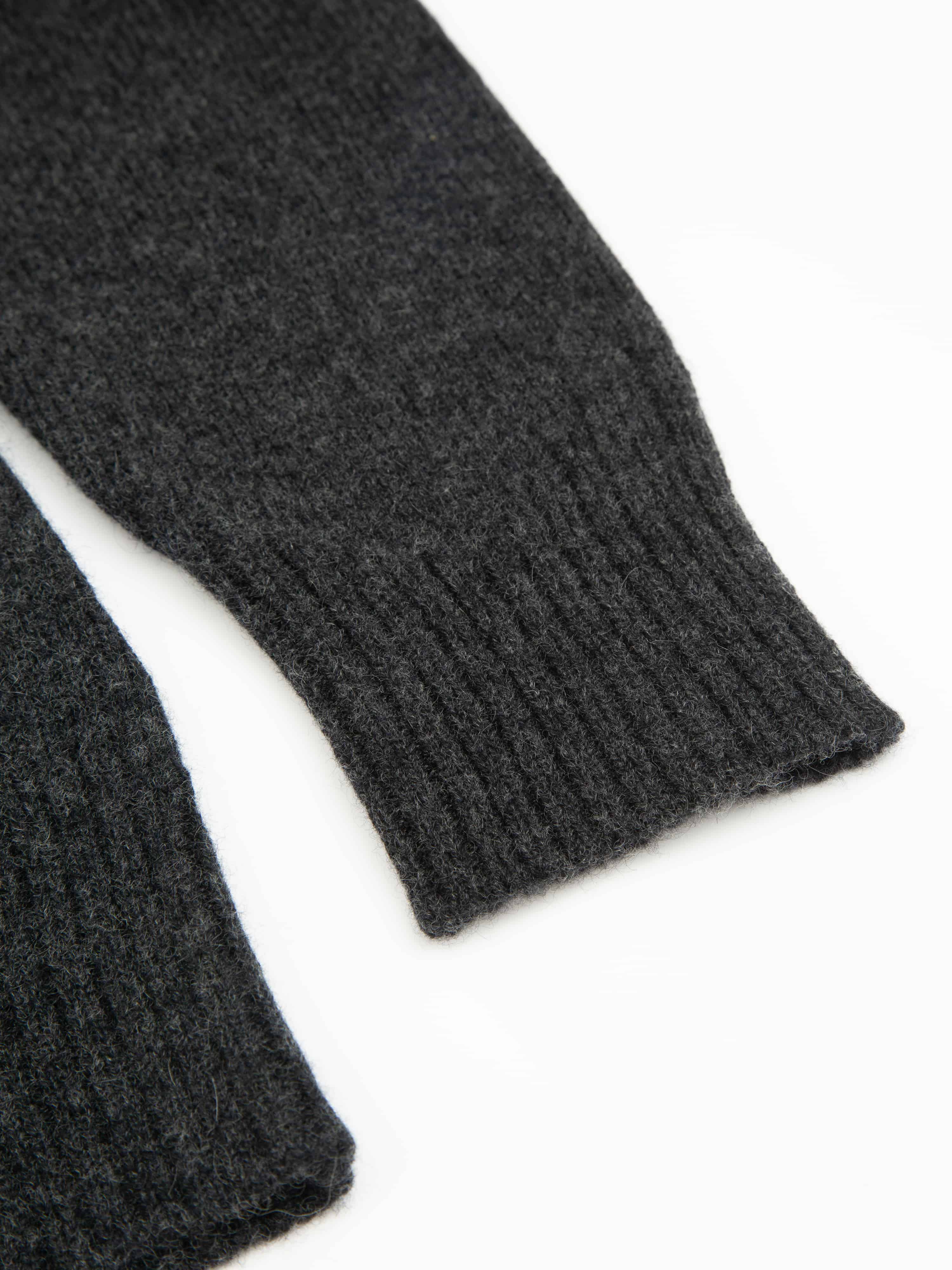 Justatinden Strikkejakke Charcoal Grey