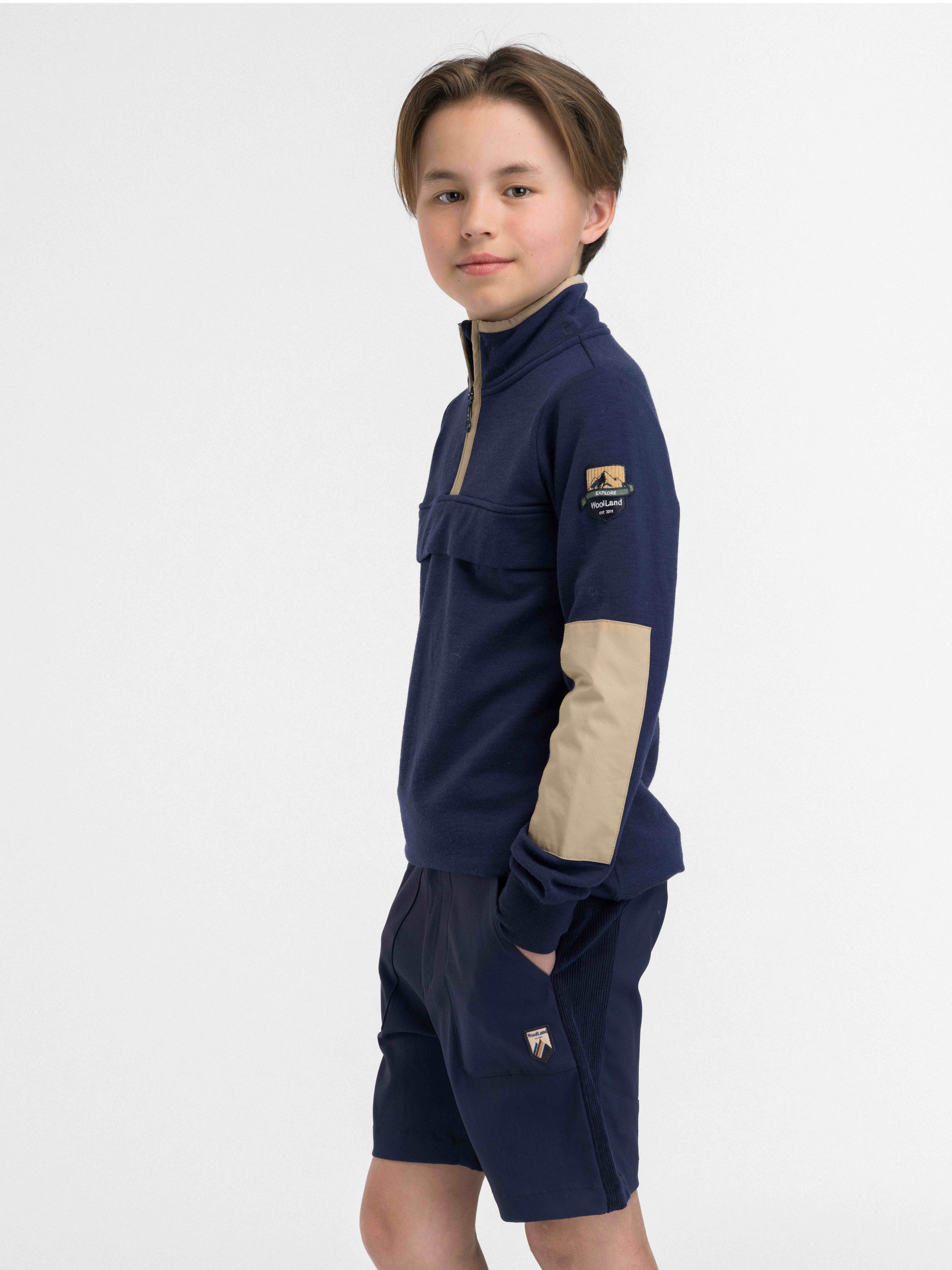 Romsdalseggen Cord Shorts  Blue Ink