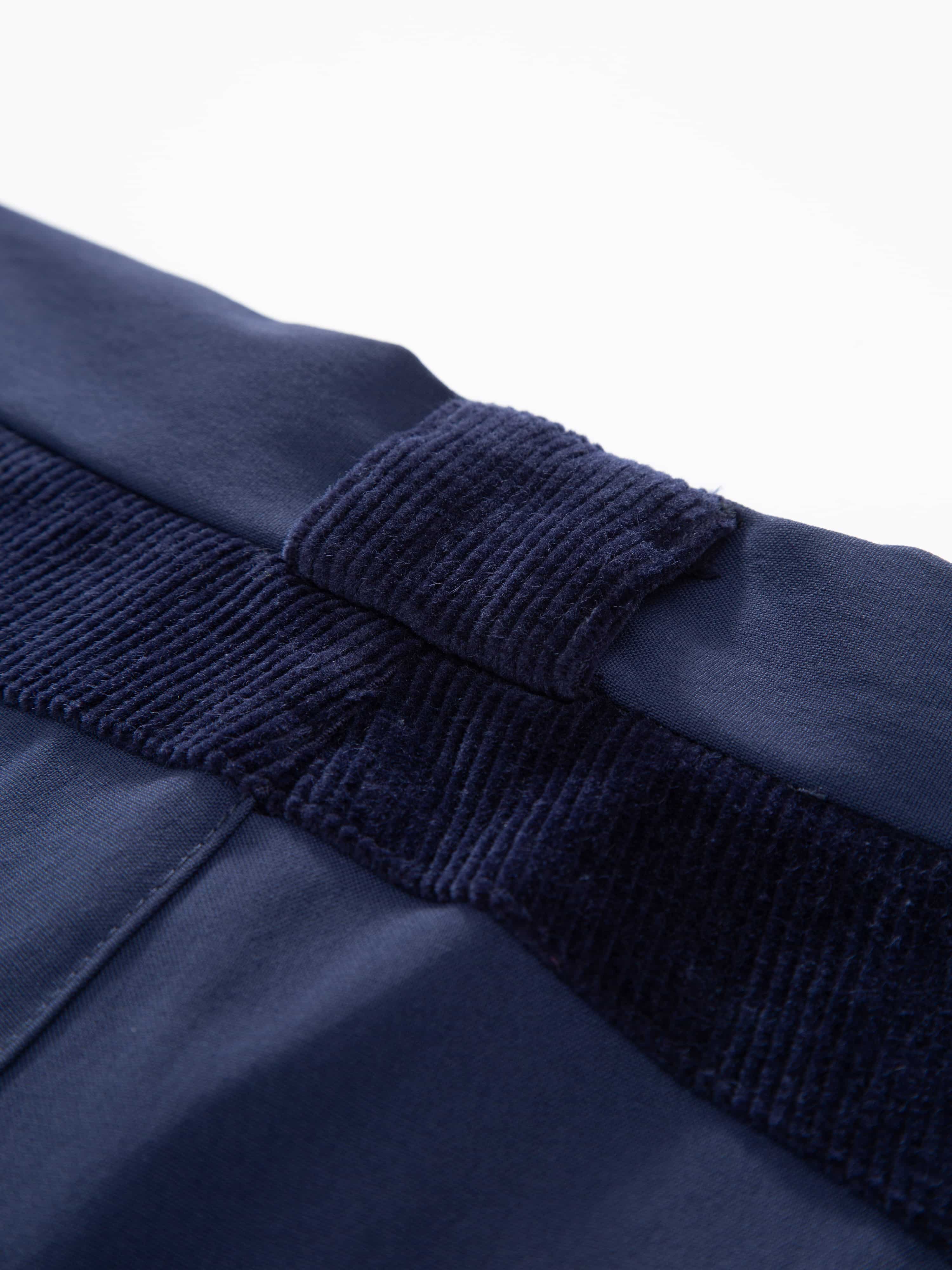 Romsdalseggen Cord Shorts  Blue Ink