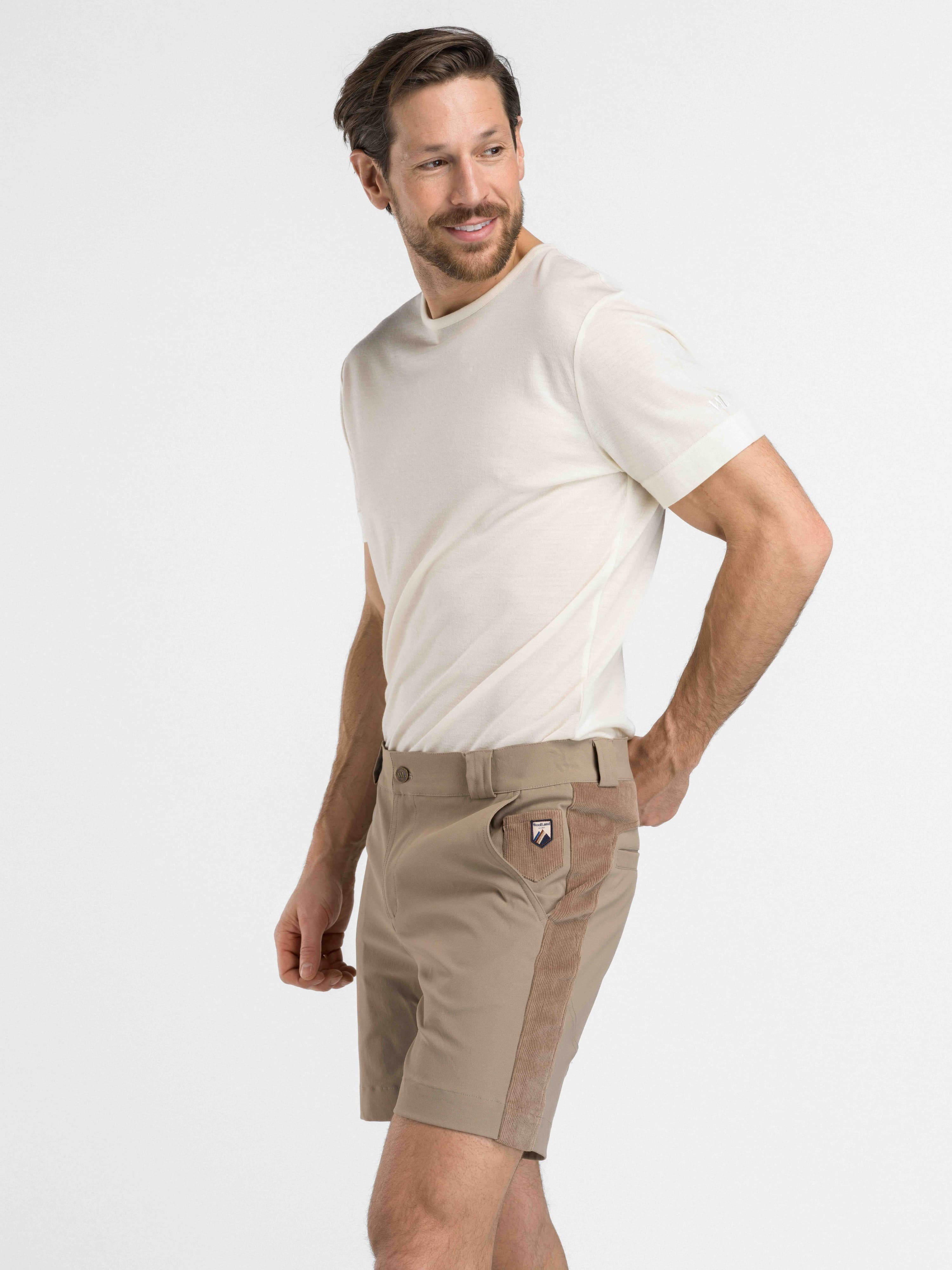 Romsdalseggen Cord Shorts  Driftwood