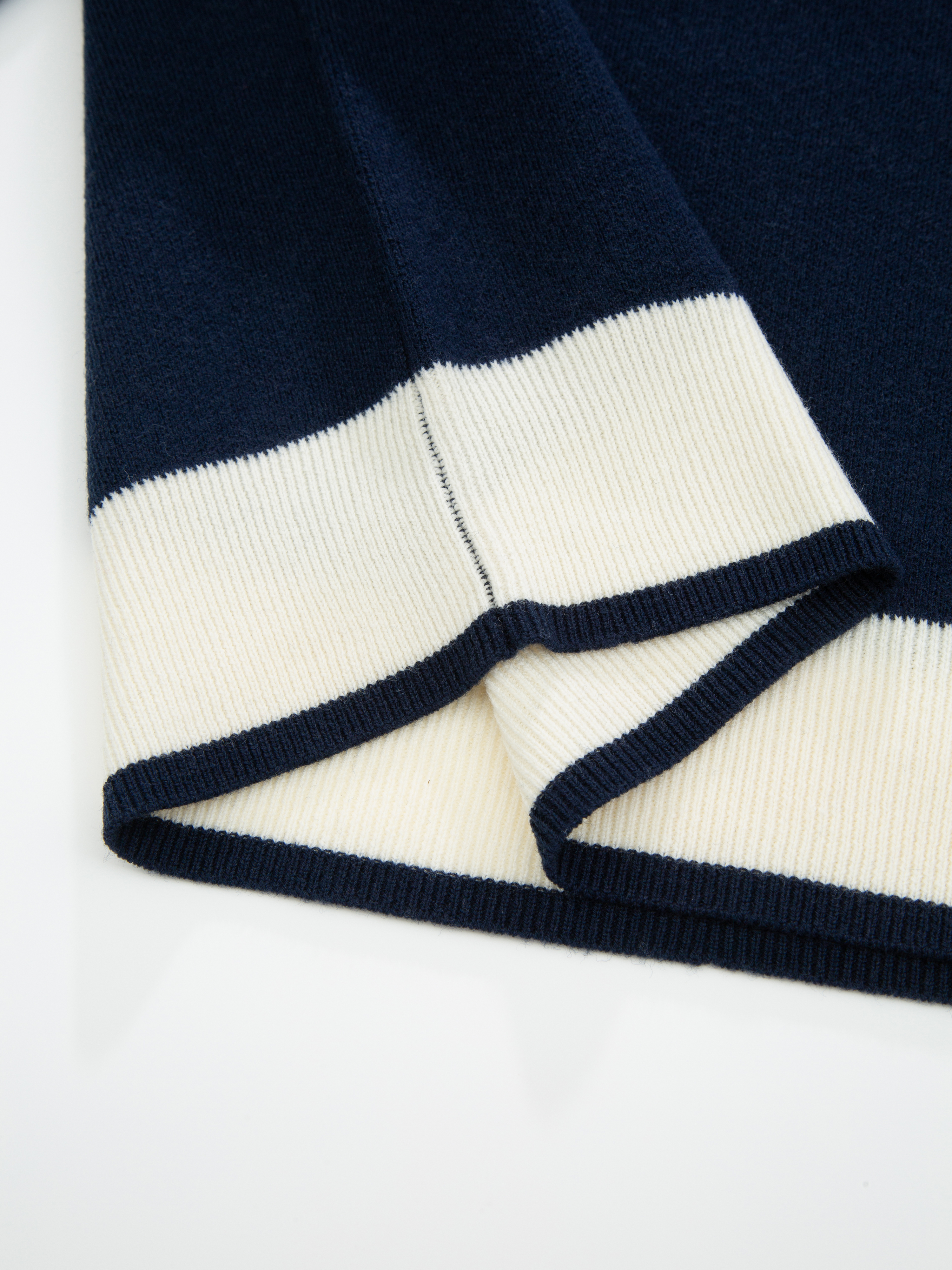 Oppdal Strikkegenser  Blue Ink