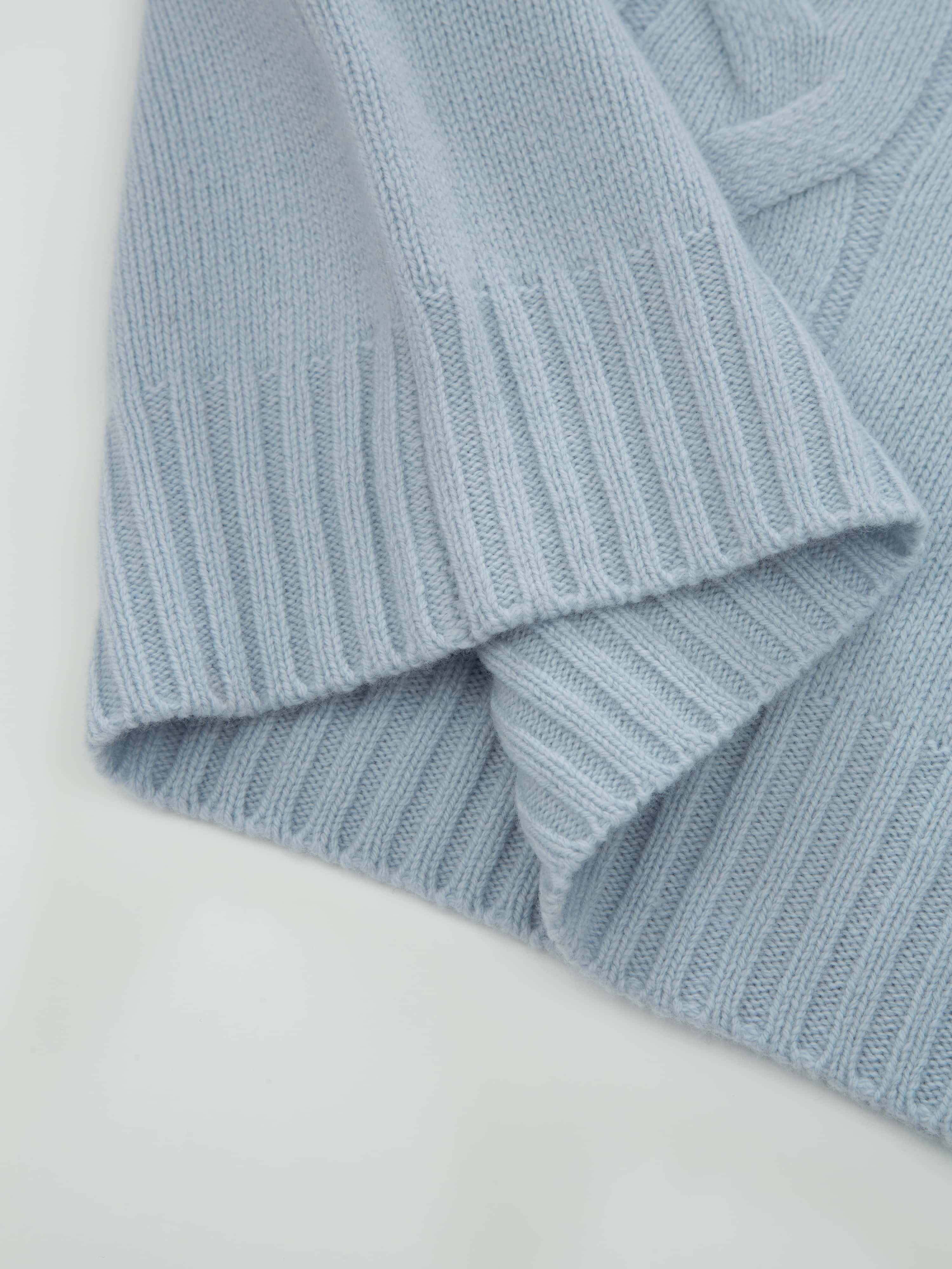 Solsiden Strikkegenser  Light Sky