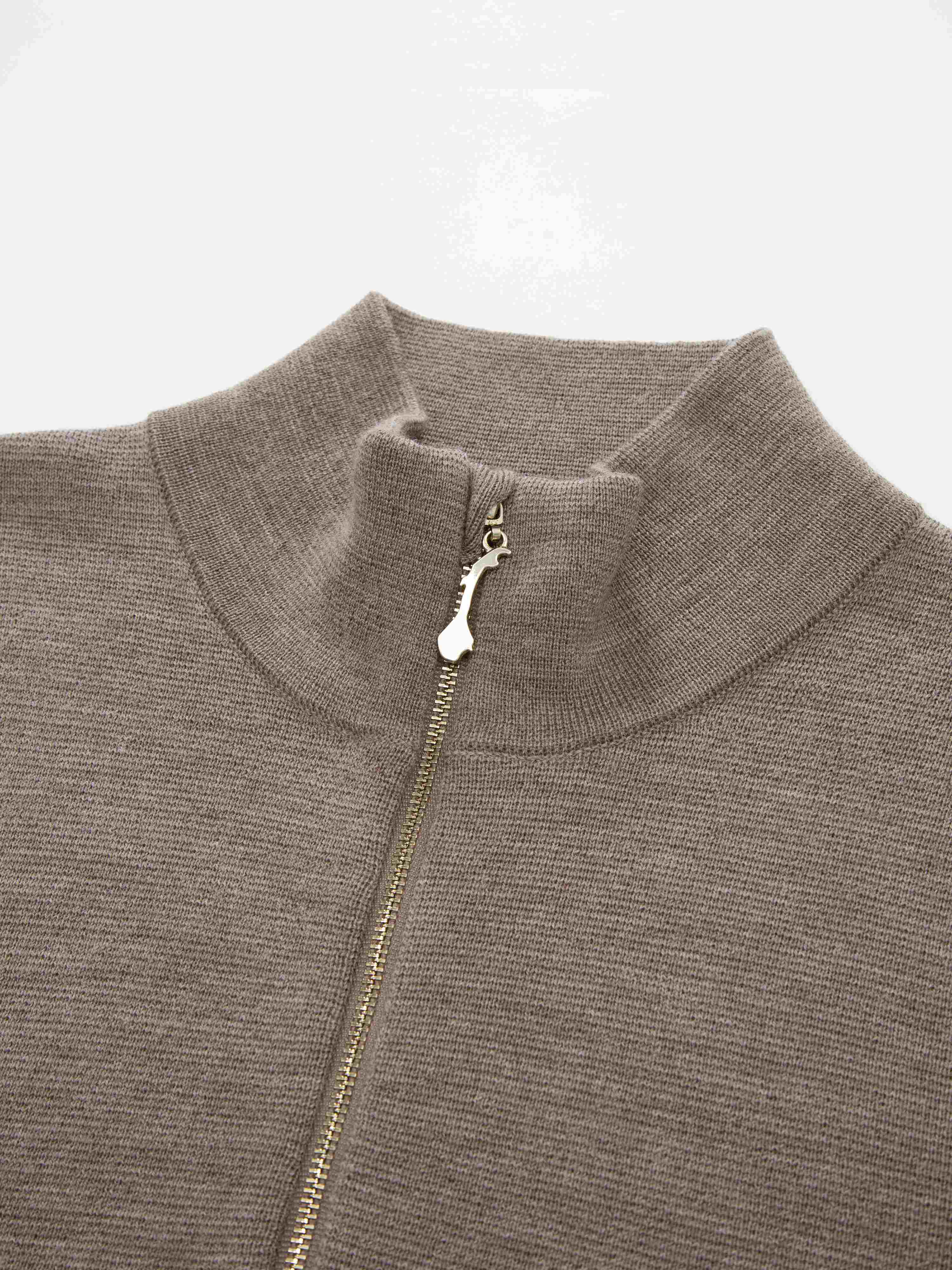 Himmeltinden Ullgenser  Nougat