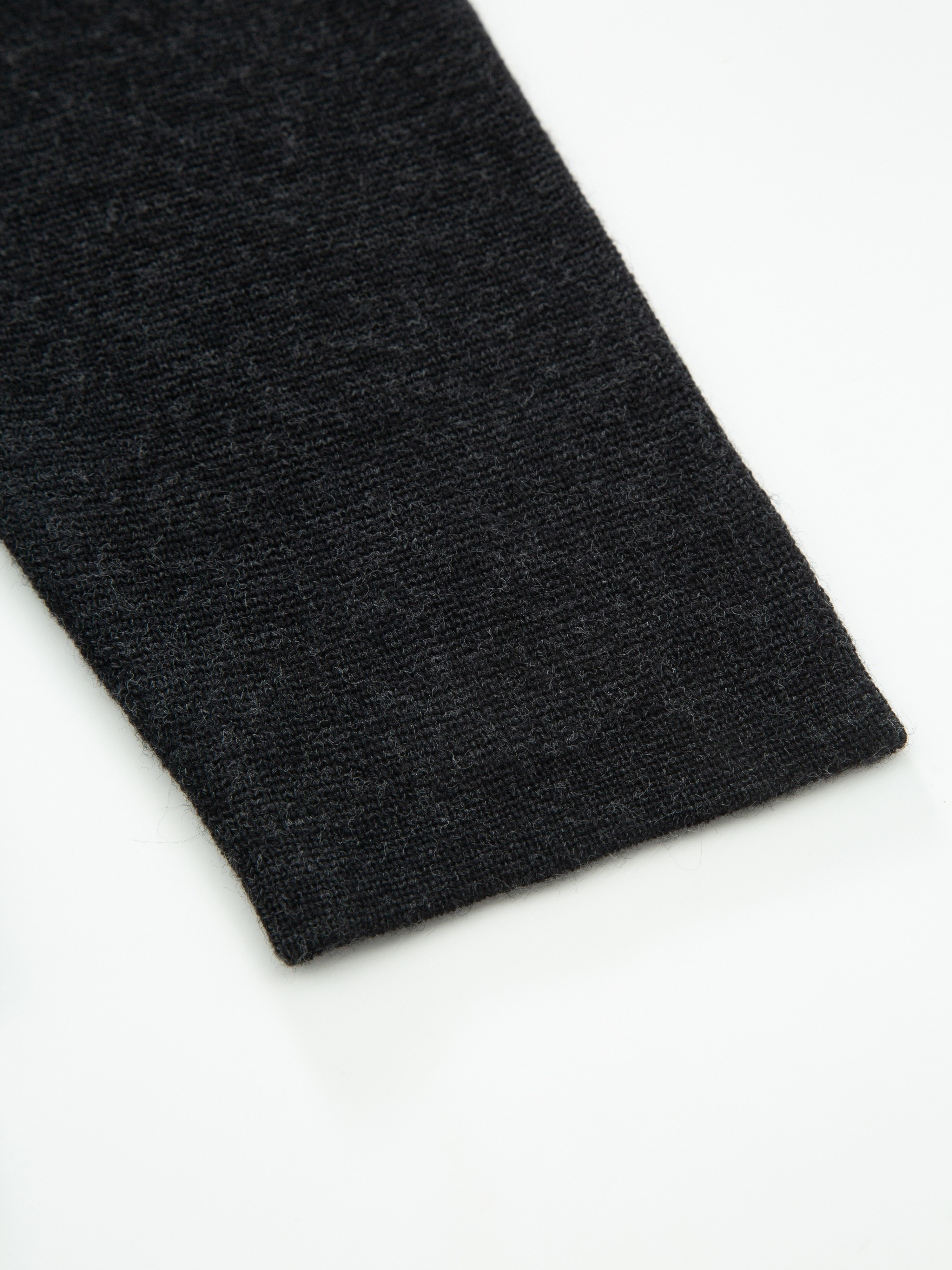 Ramsfjellet Ullgenser  Charcoal Grey