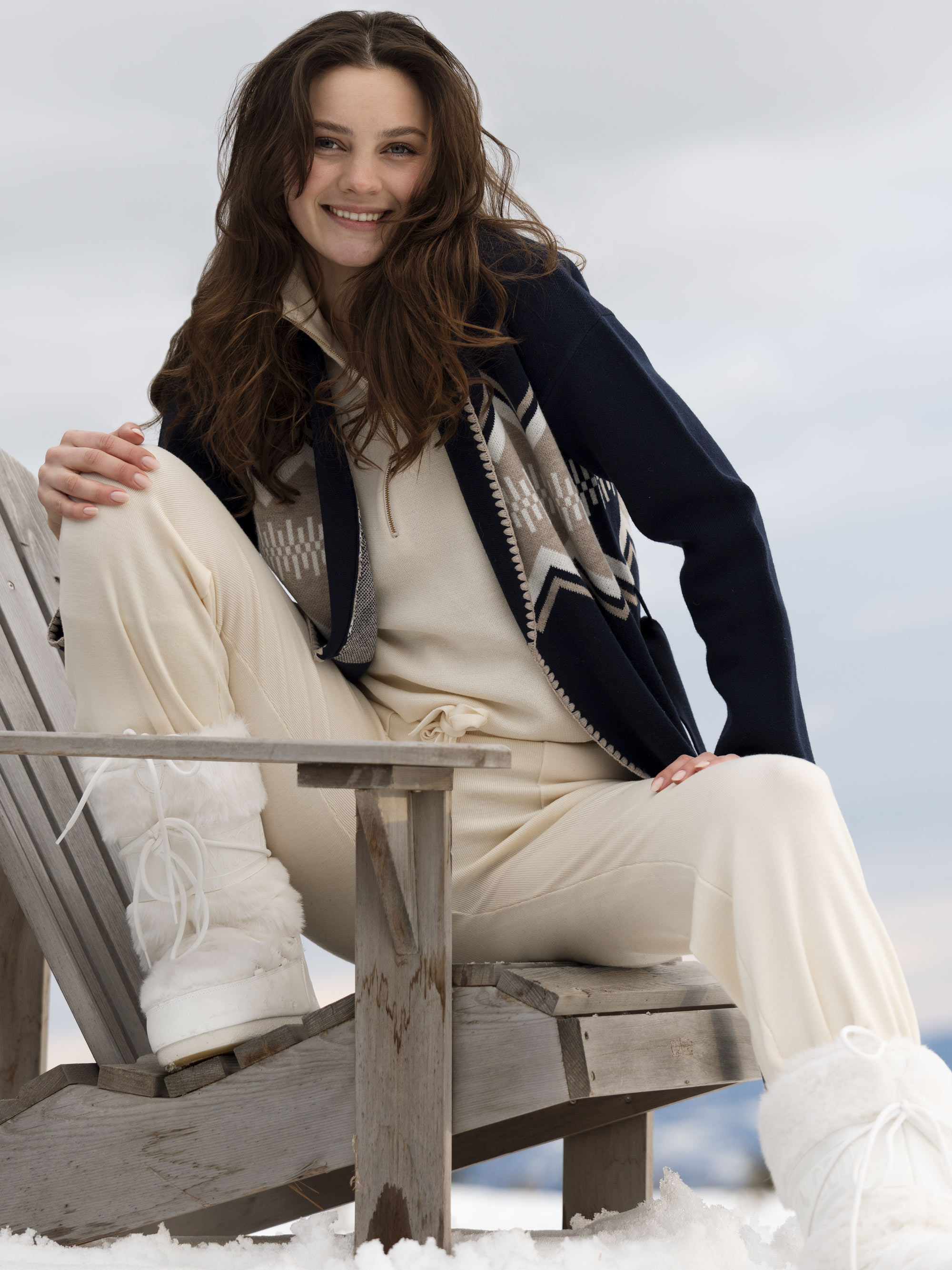 Rondslottet Cardigan Blue Ink