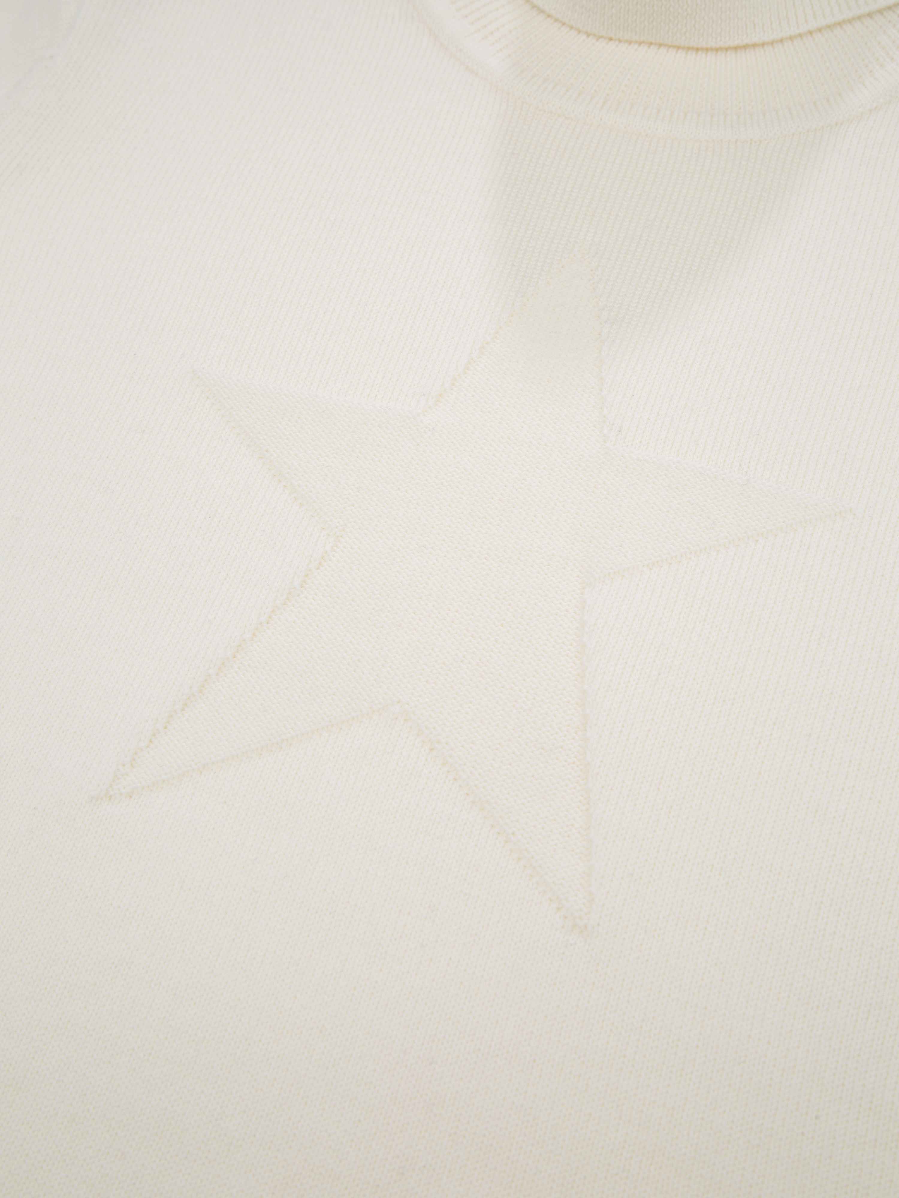 Sentraltind Ullgenser  Snow White