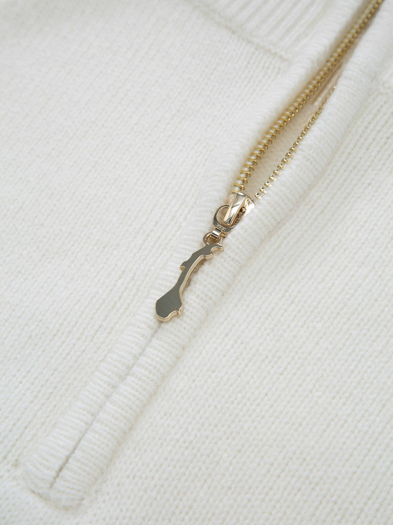 Snøheim Strikkegenser  Snow White