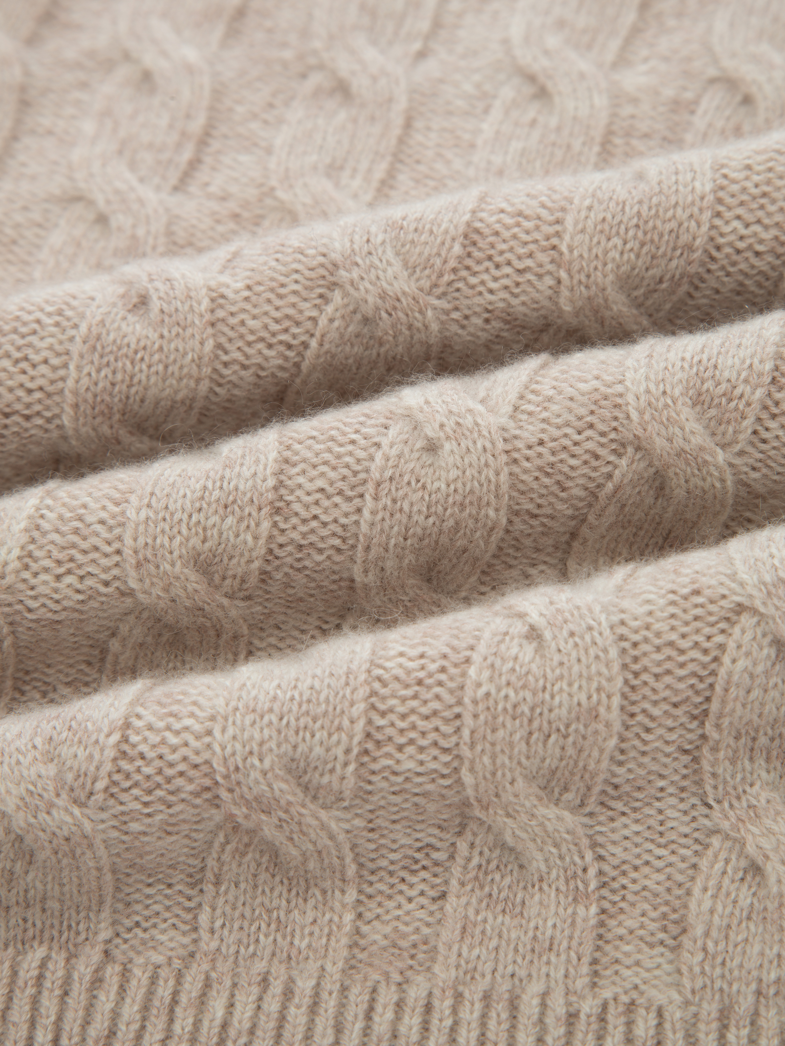 Vesttoppen Kabelstrikket genser Sand Melange