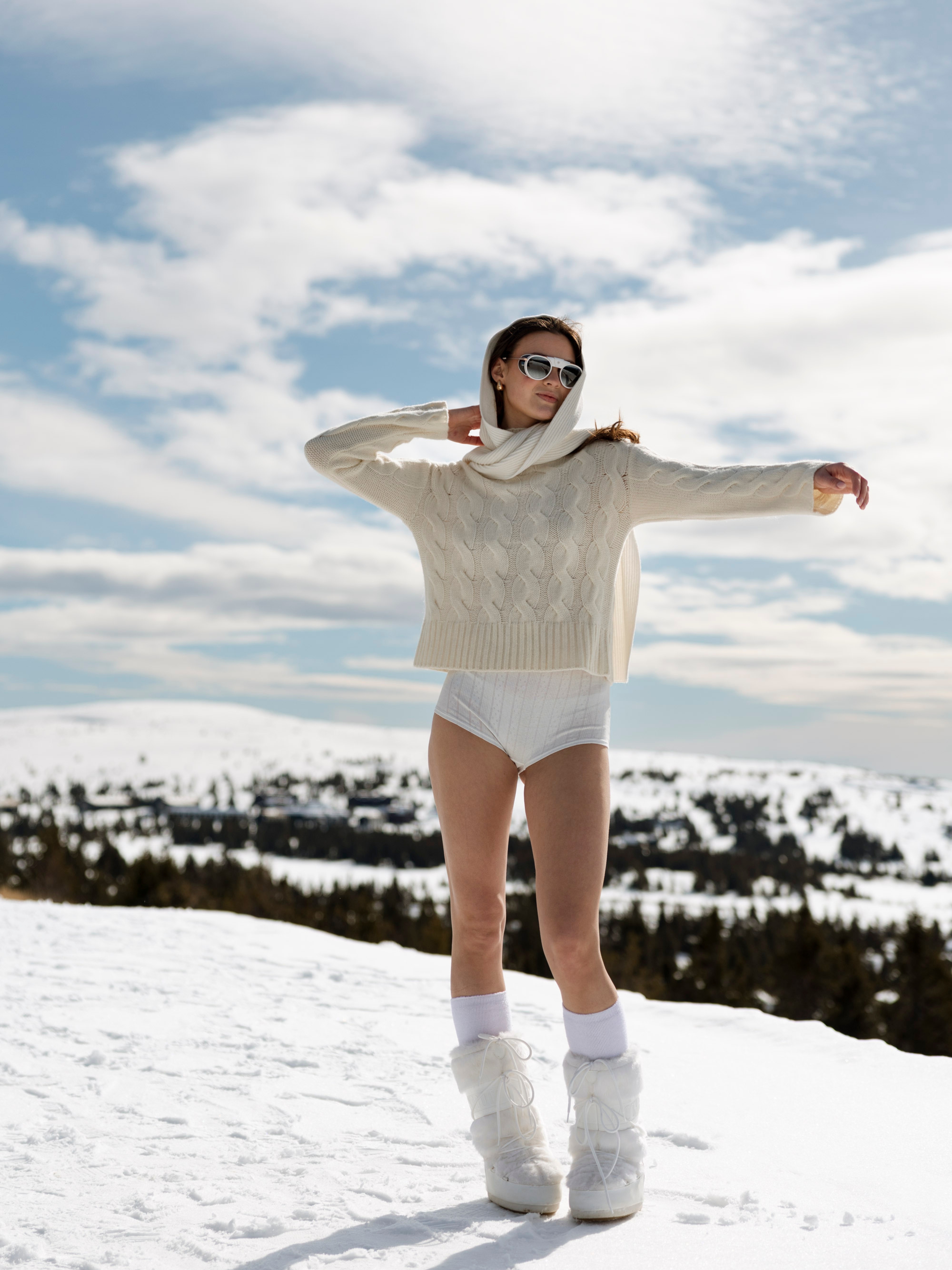 Vindfjellet Kabelstrikket Genser  Snow White