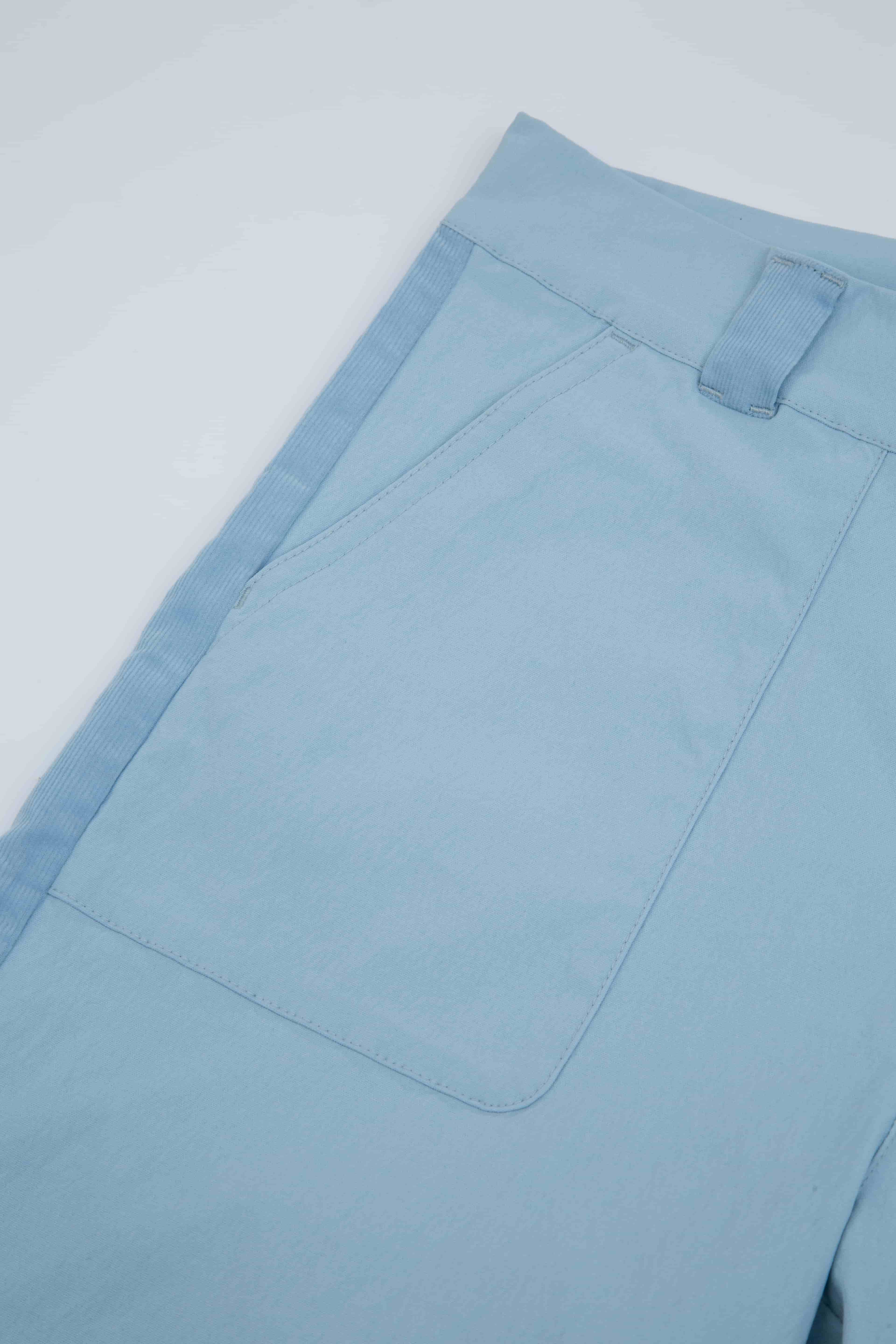 Romsdalseggen Cord Shorts  Light Sky