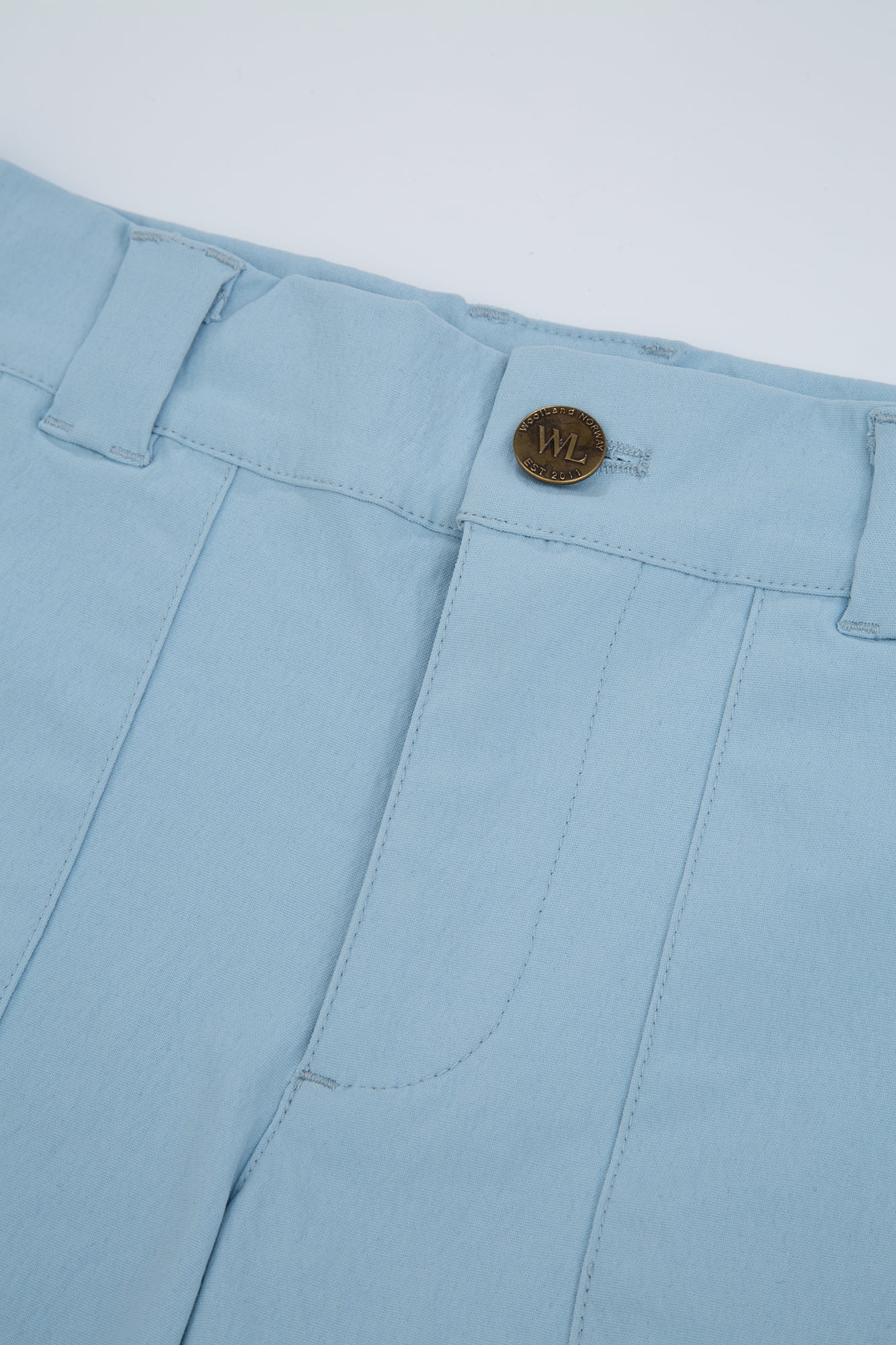 Romsdalseggen Cord Shorts  Light Sky