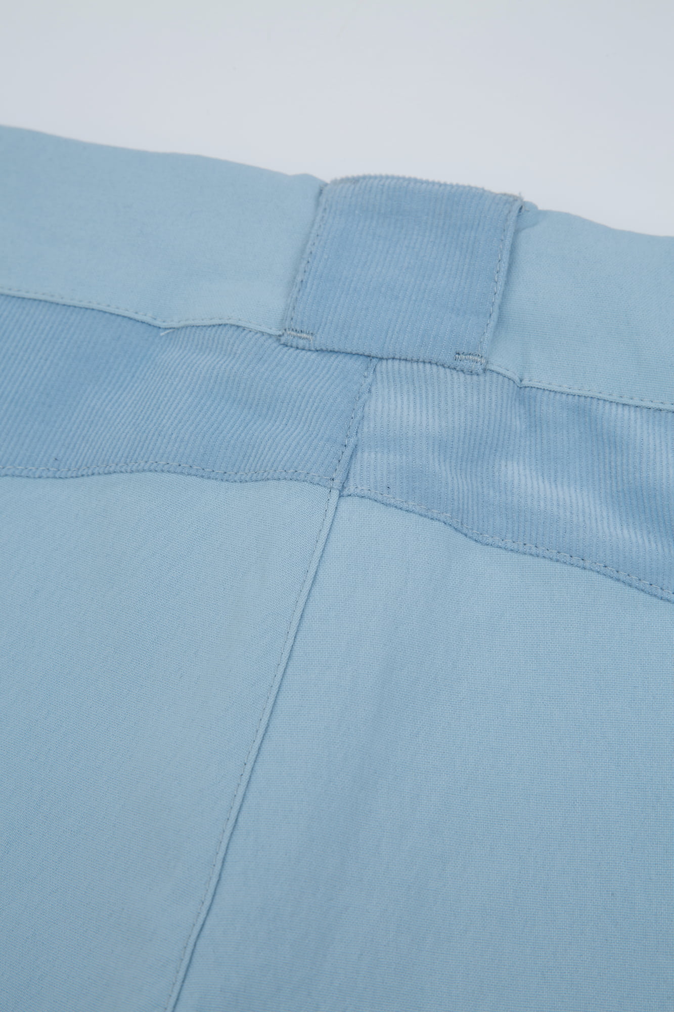 Romsdalseggen Cord Shorts  Light Sky