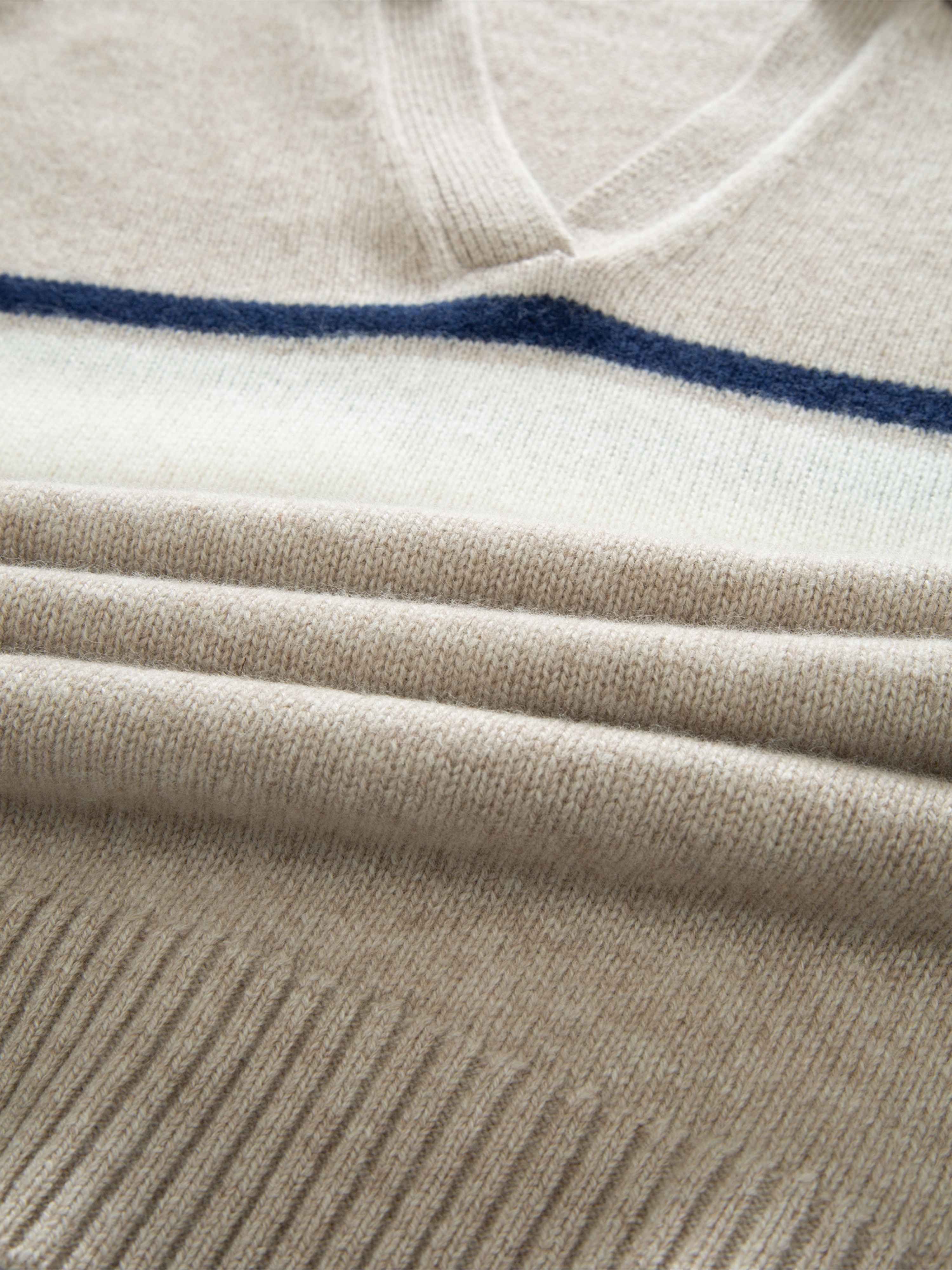 Løvstakken Strikket Genser Beige