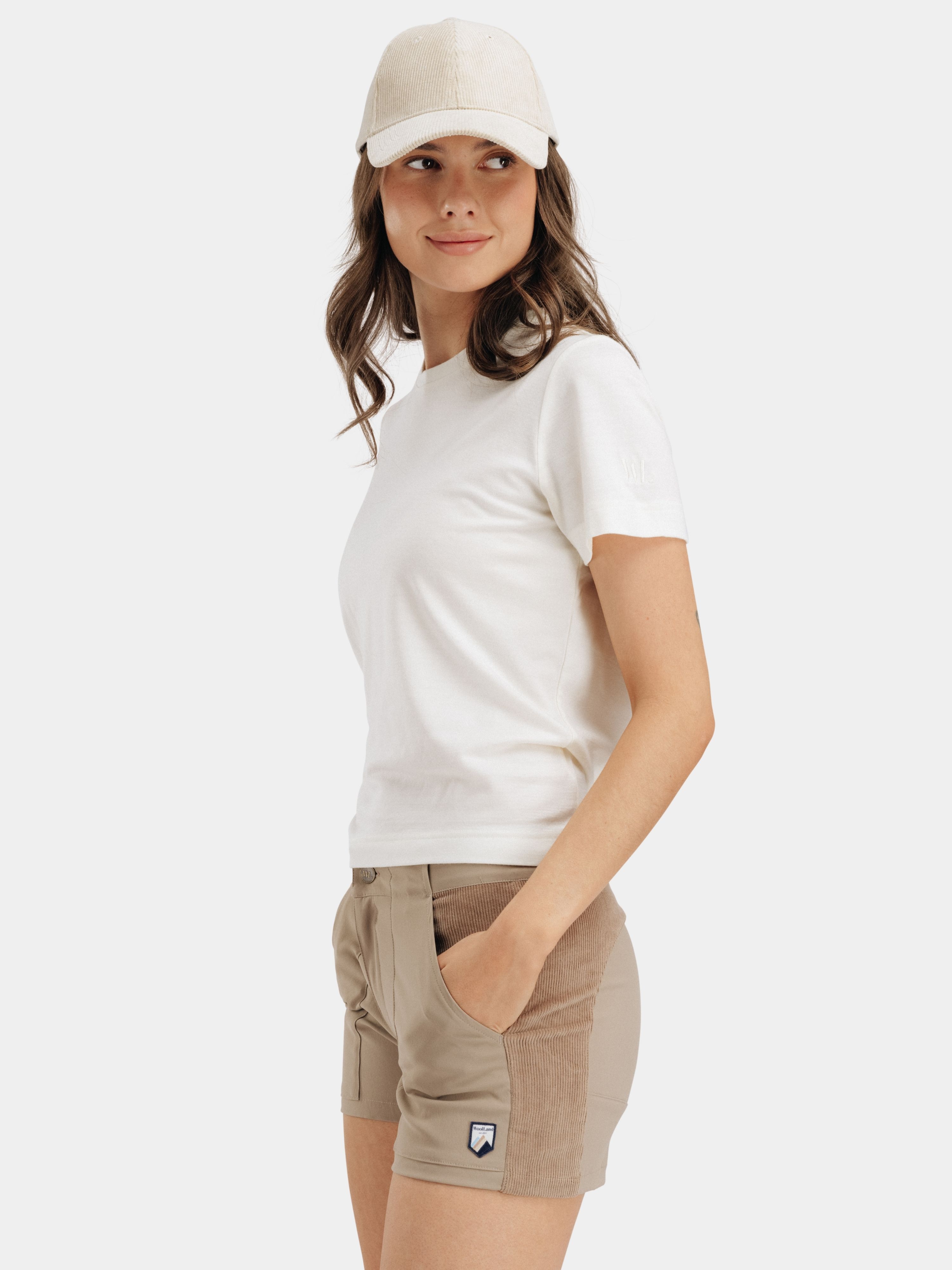 Romsdalseggen Cord Shorts  Driftwood