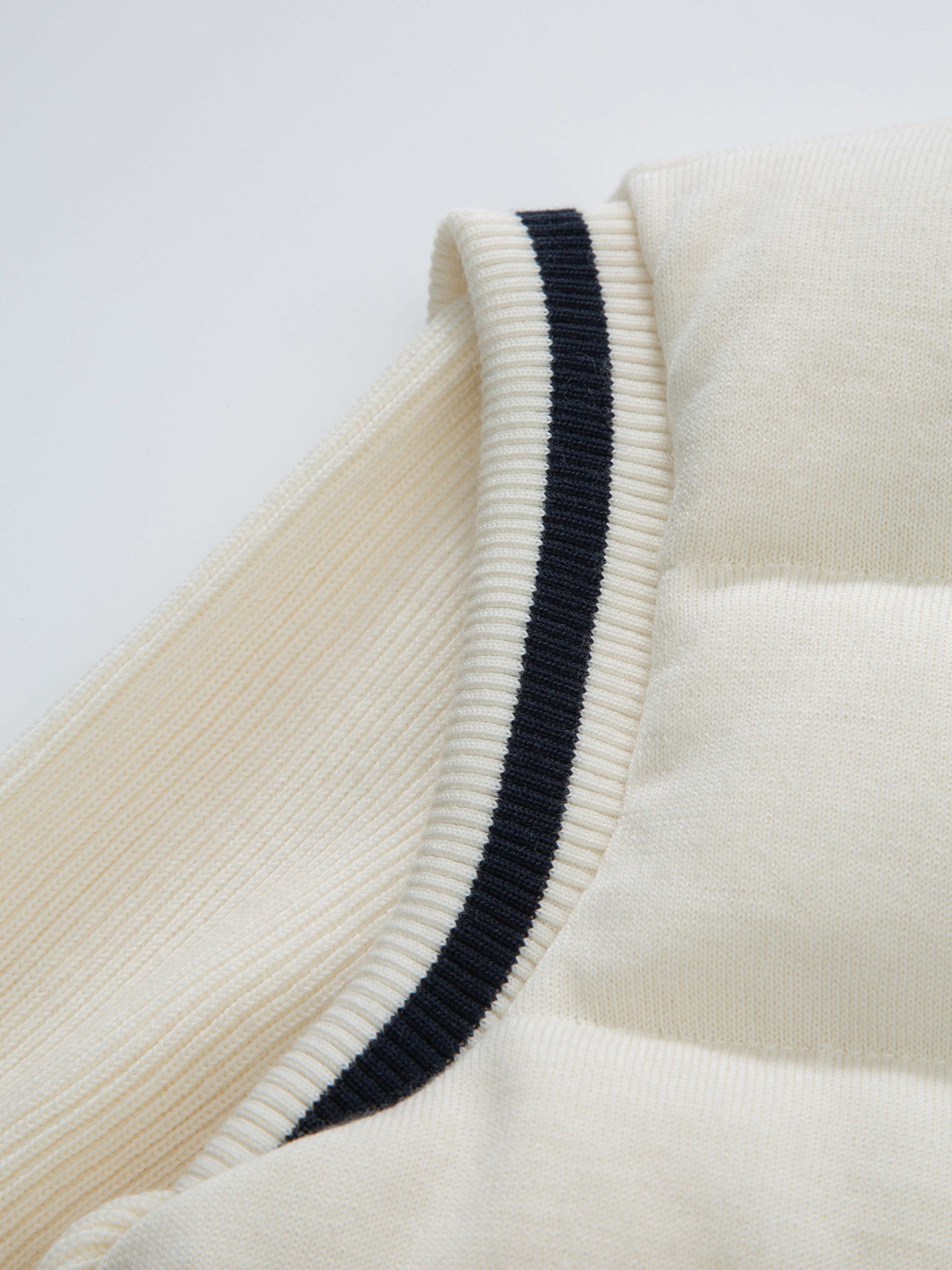 Sandviksfjellet Strikket Dunjakke Snow White