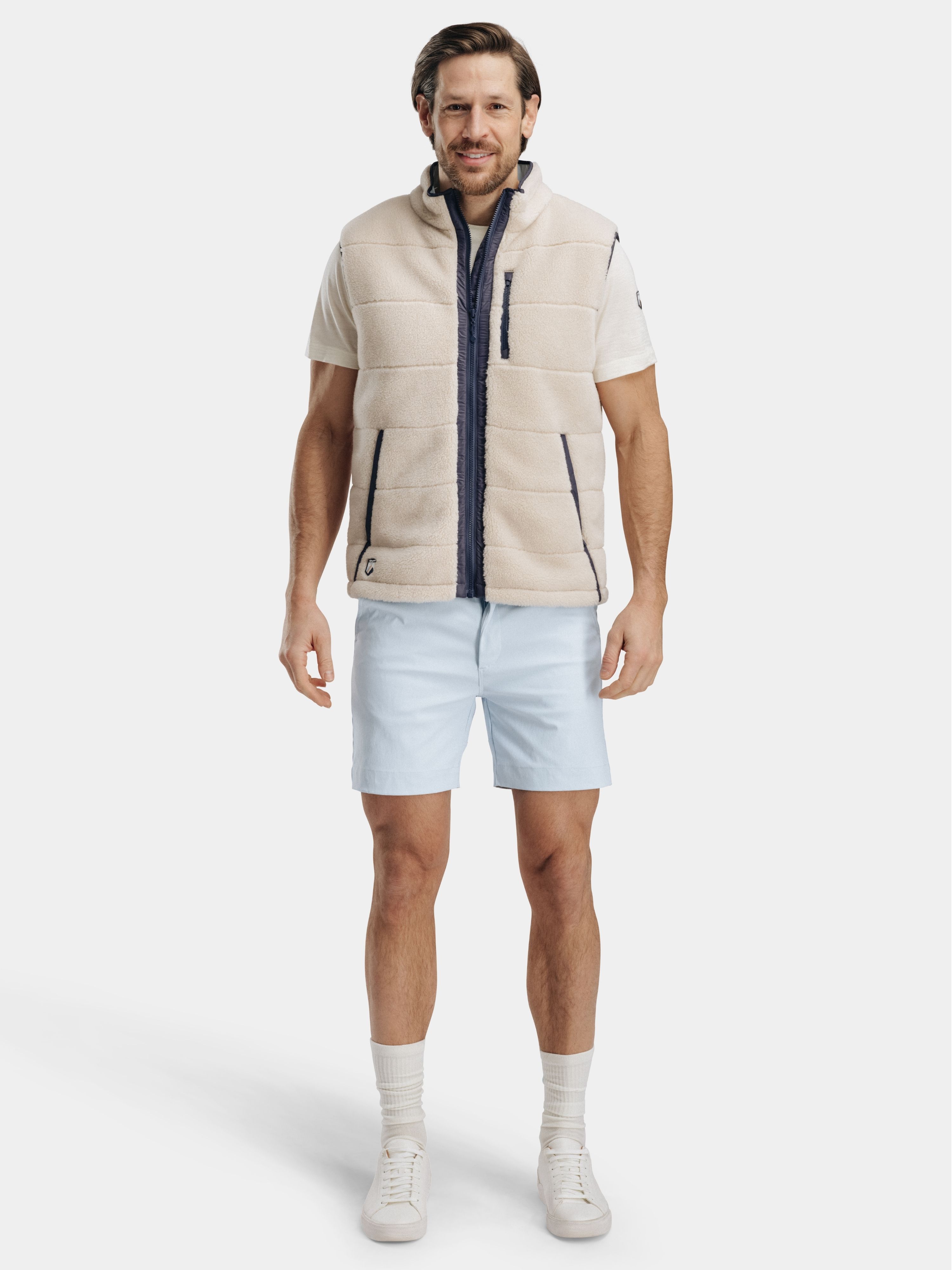 Romsdalseggen Cord Shorts  Driftwood