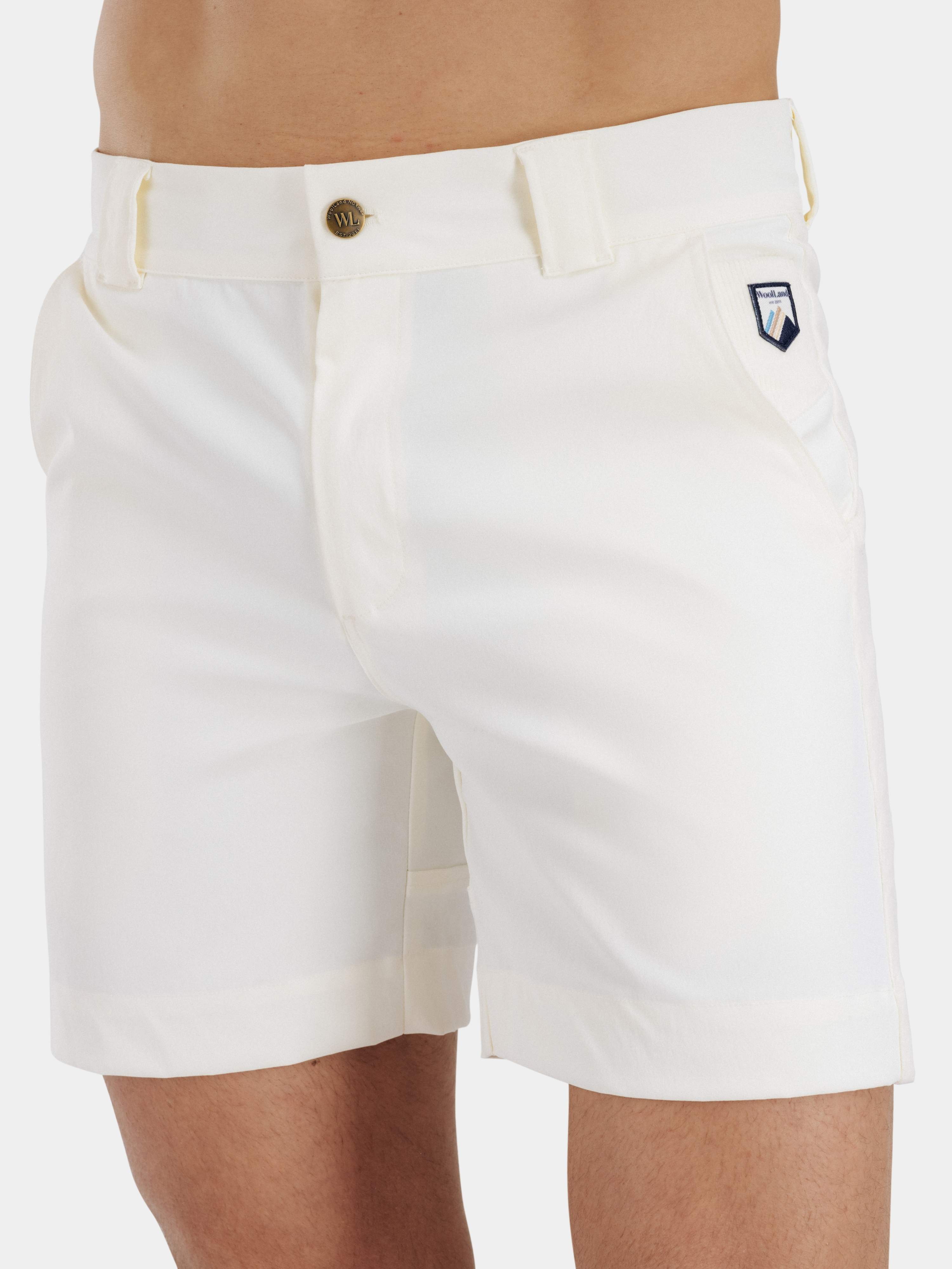 Romsdalseggen Cord Shorts  Snow White