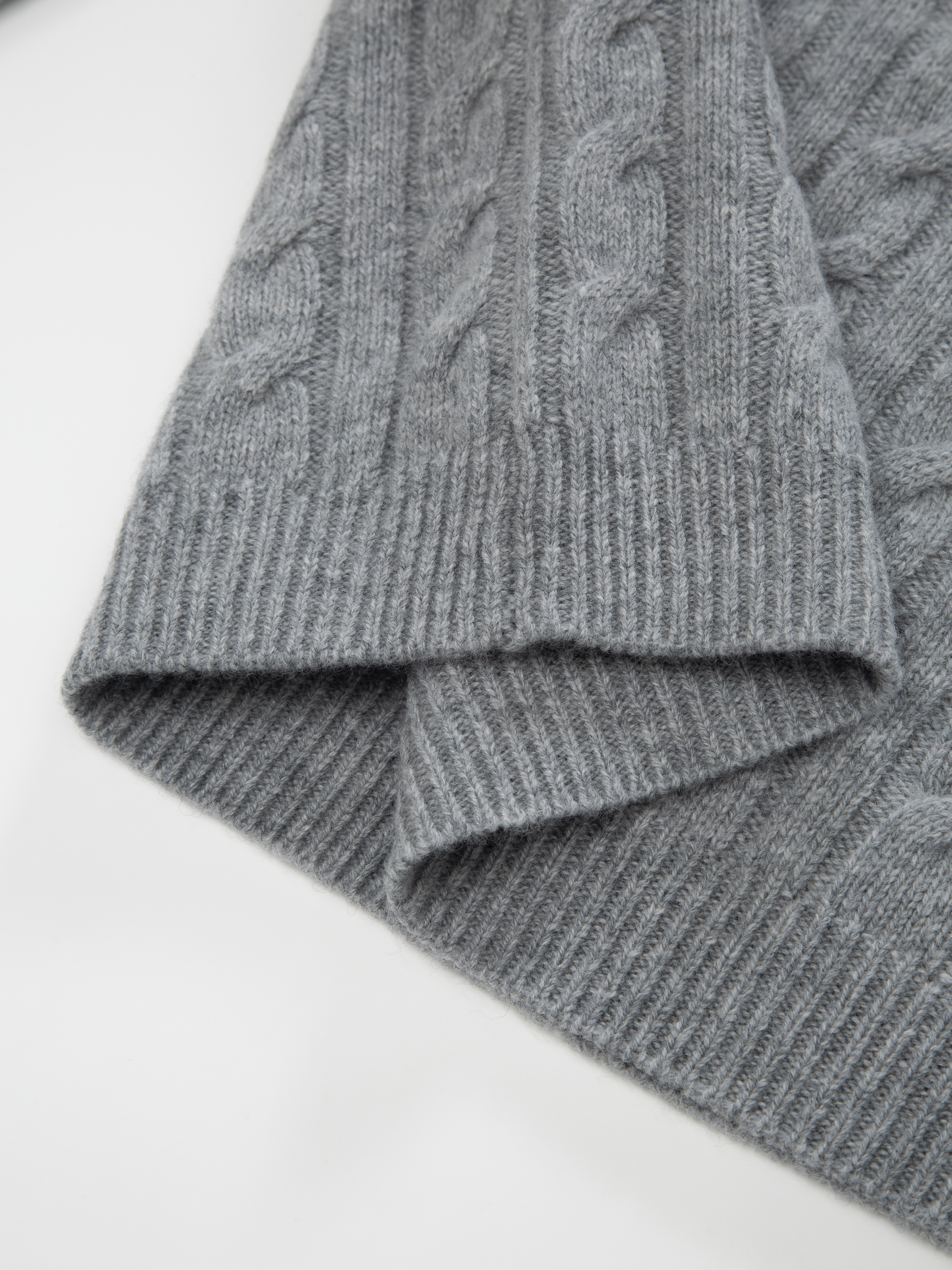 Kabelvåg Strikkegenser Grey Melange