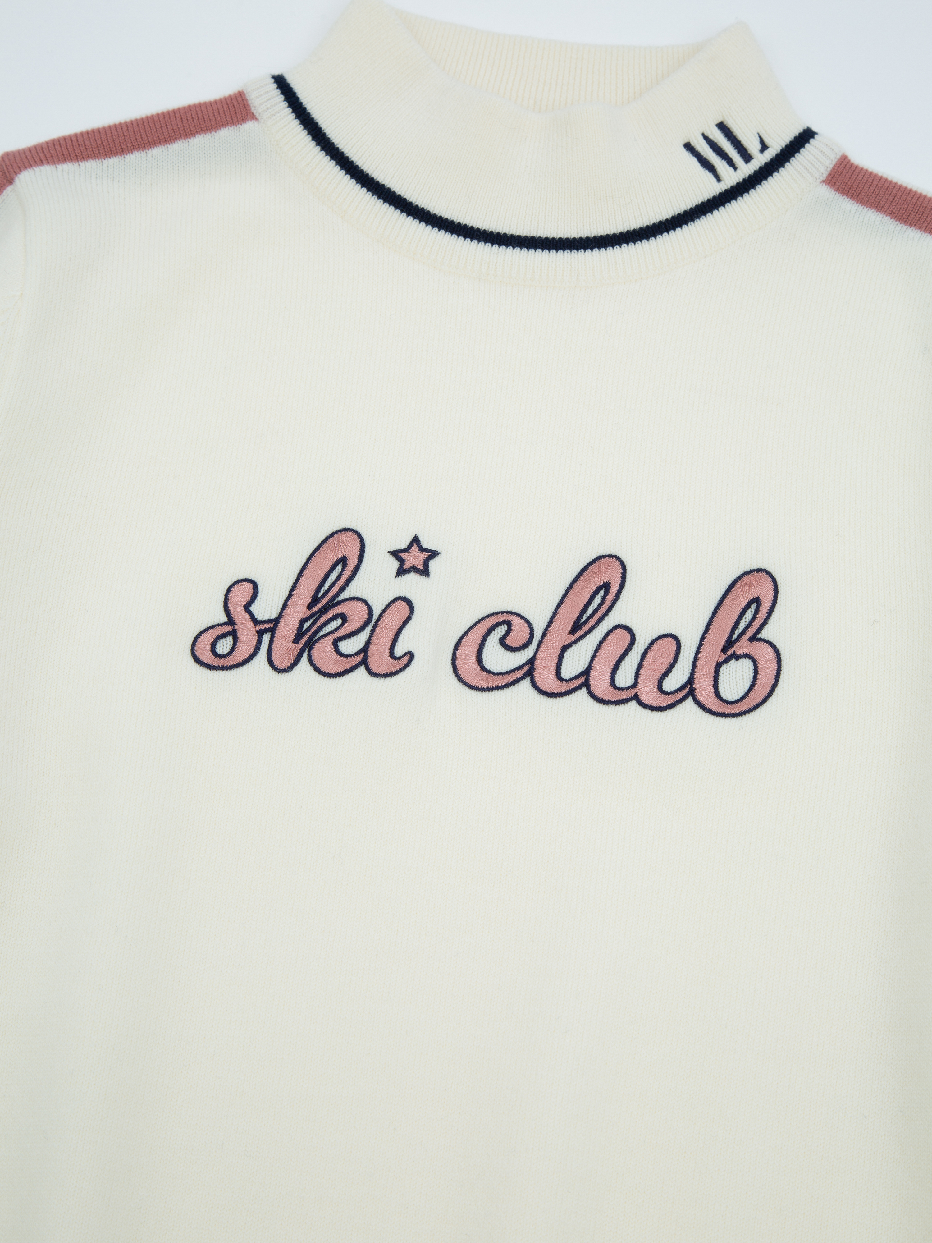 Oppdal Strikkegenser  Snow White