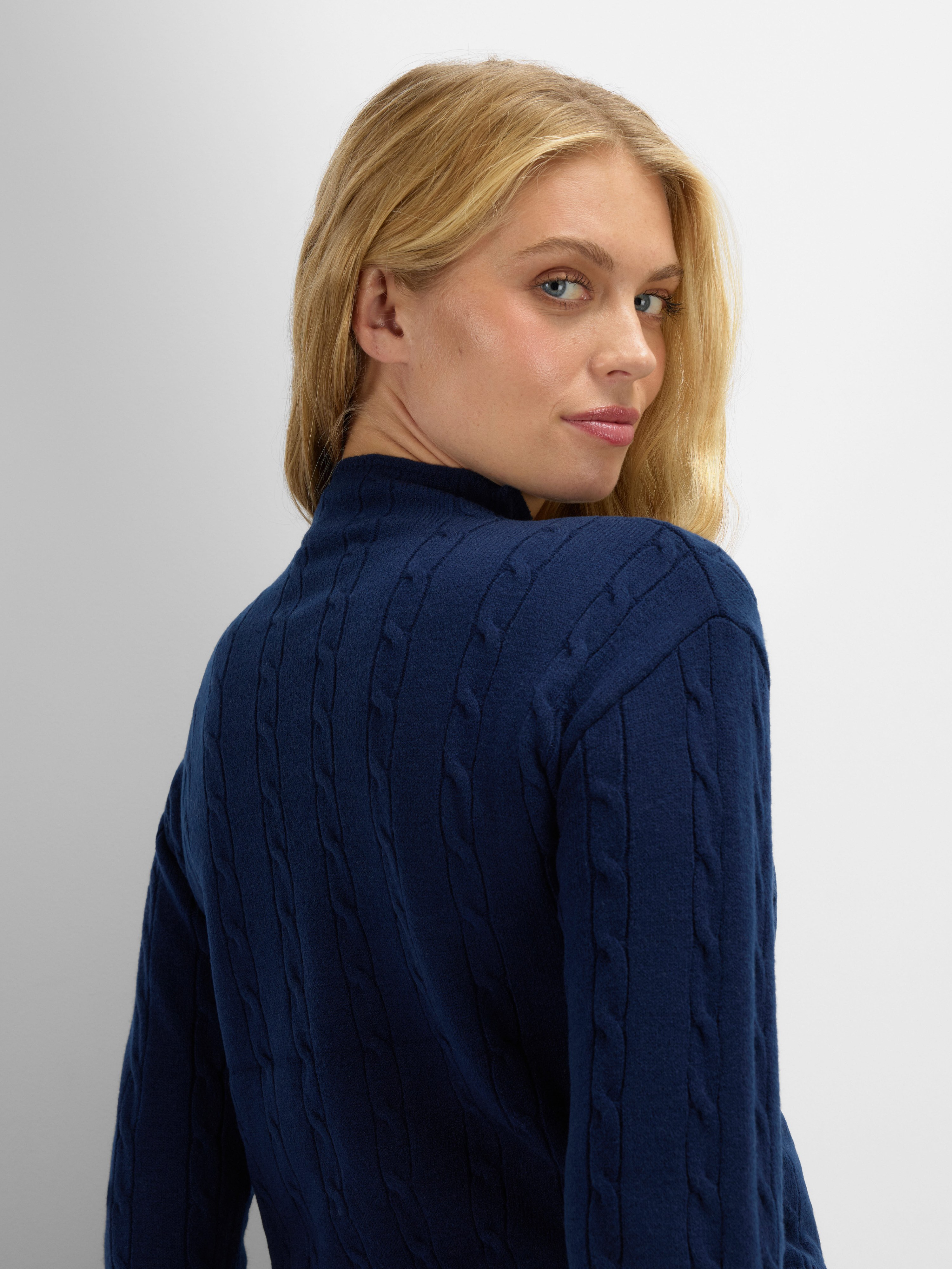 Bitihorn Strikkegenser Dark Blue