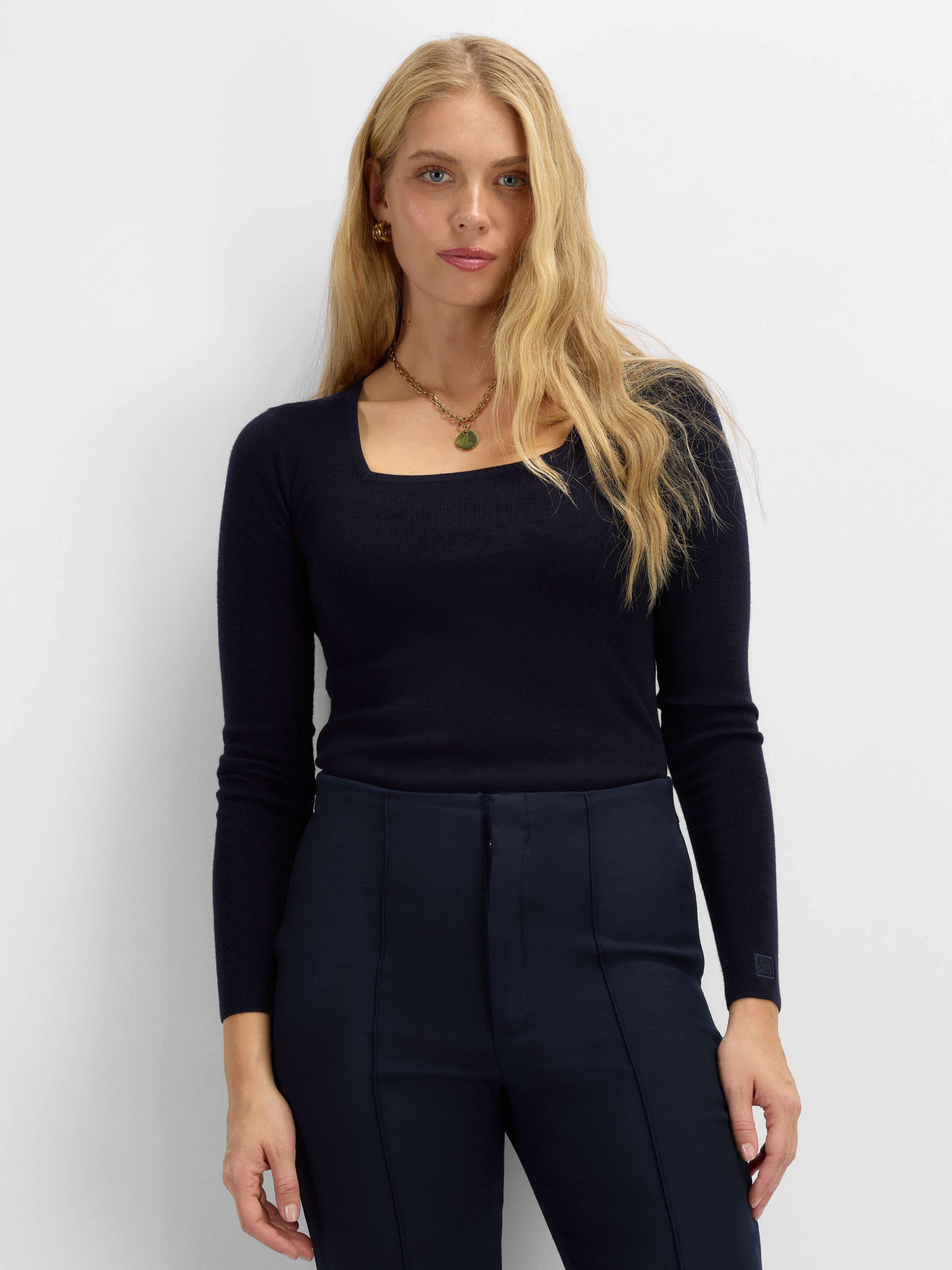 Lifjellet Strikkegenser Dark Blue