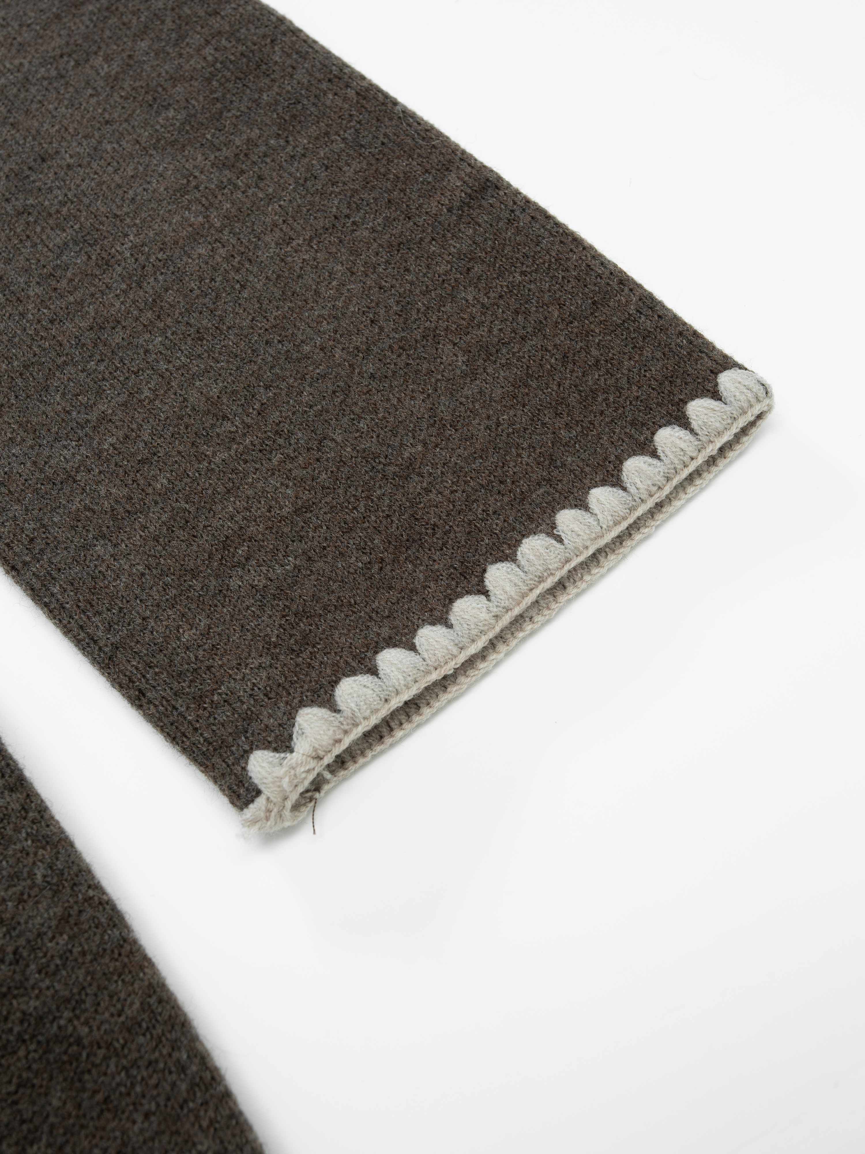Rondslottet Strikkejakke Dark Brown