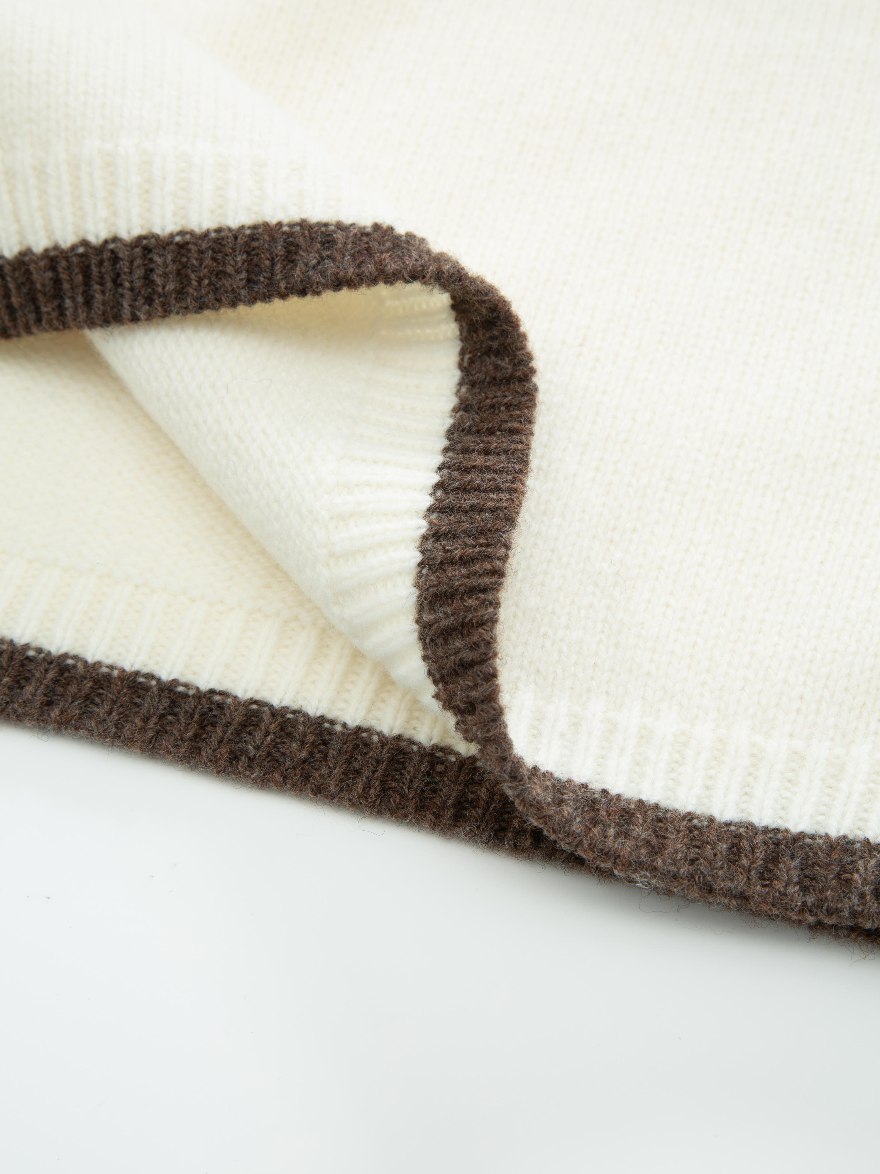 Skogshorn Knitted Sweater Woman  Snow White