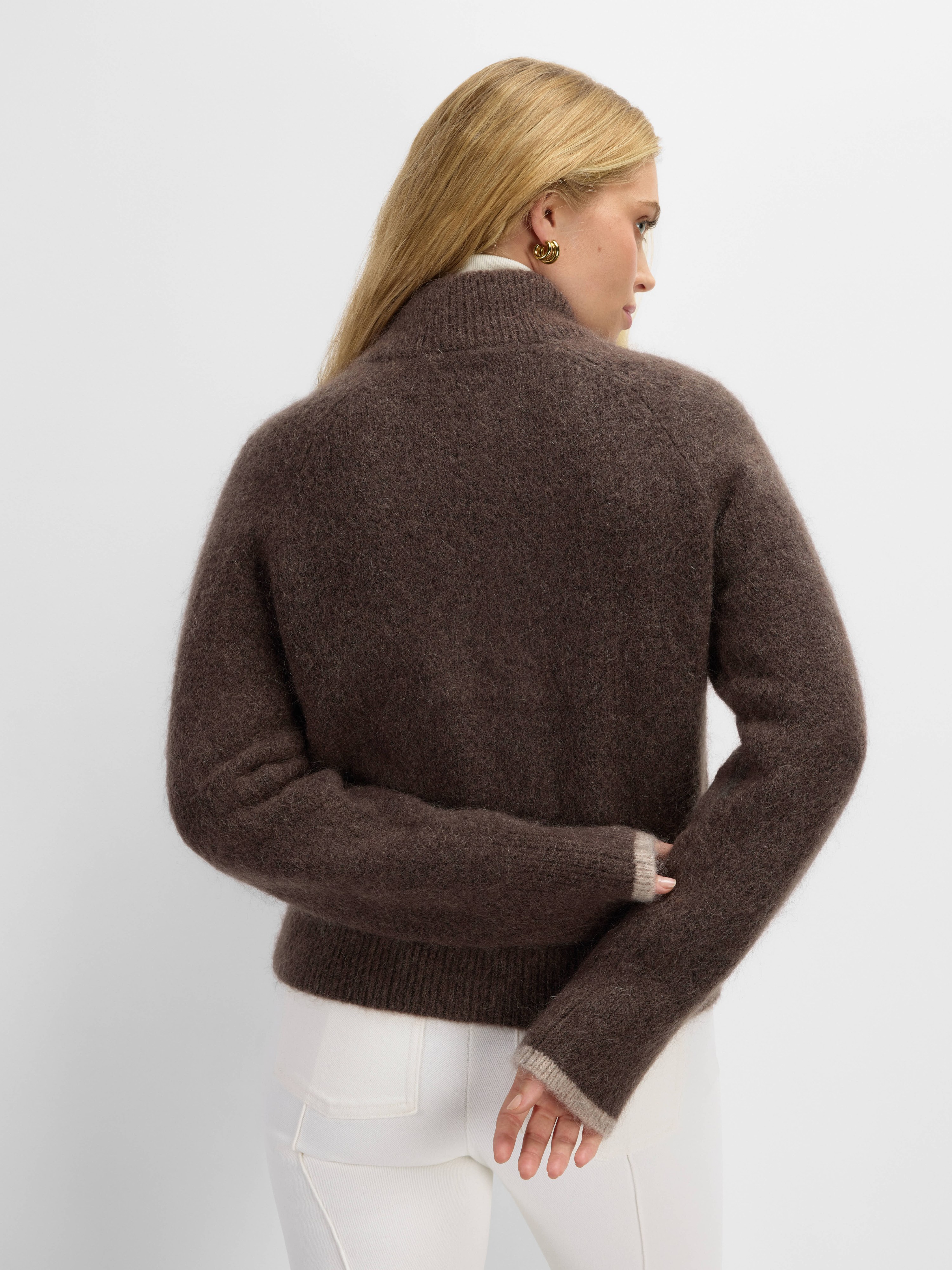 Torghatten Strikkegenser  Dark Brown