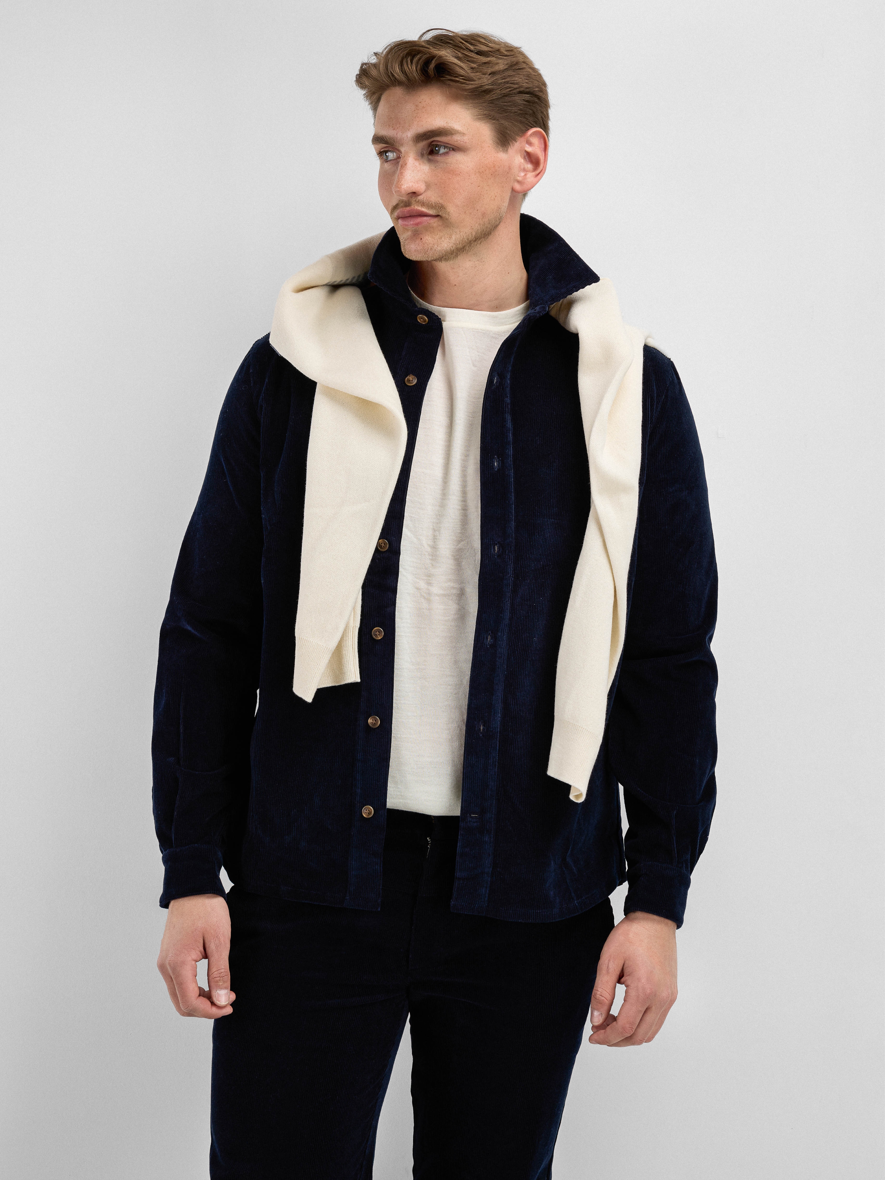 Lygna Cordskjorte Dark Blue