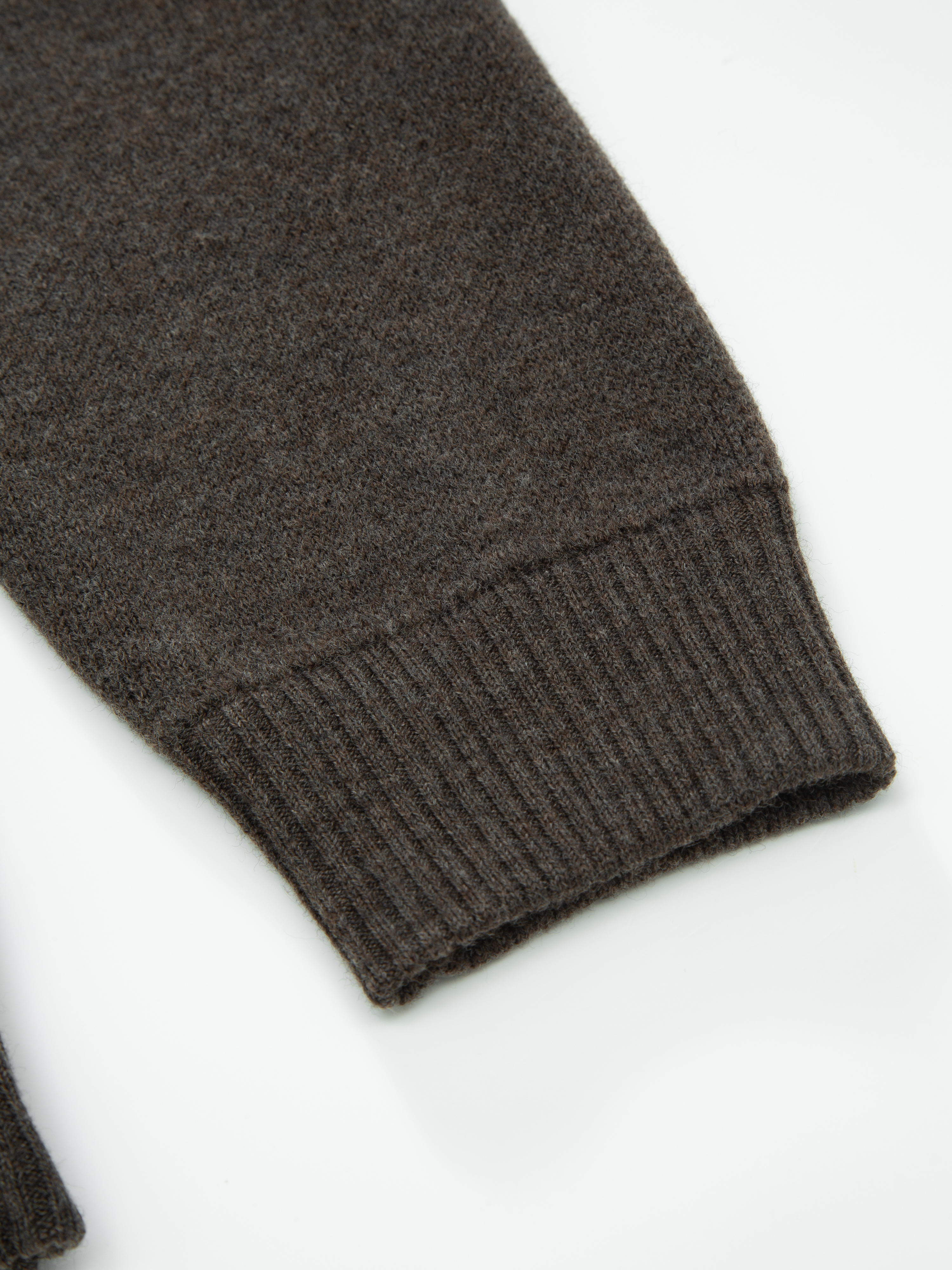 Rondslottet Ulljakke Dark Brown
