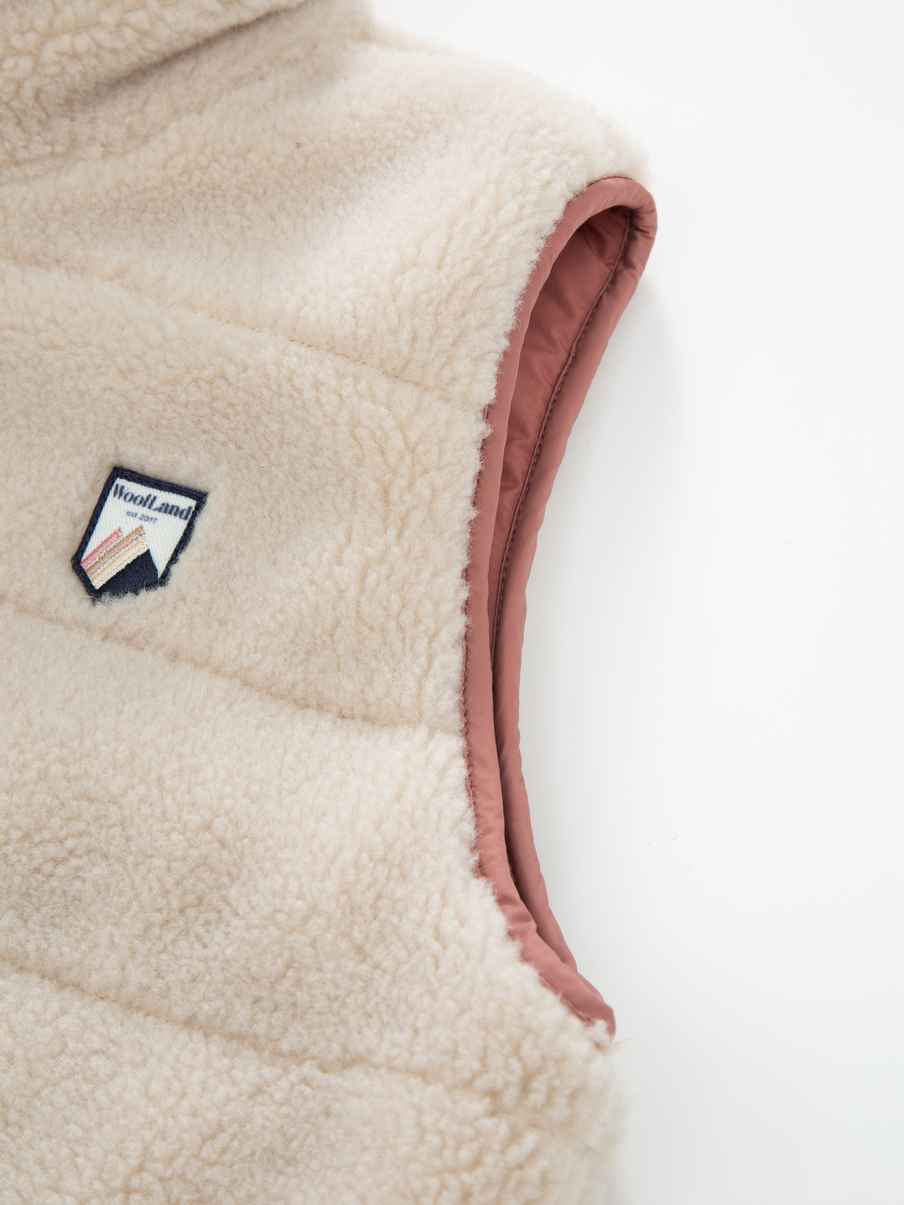 Nusfjord Vest  Burned Rose