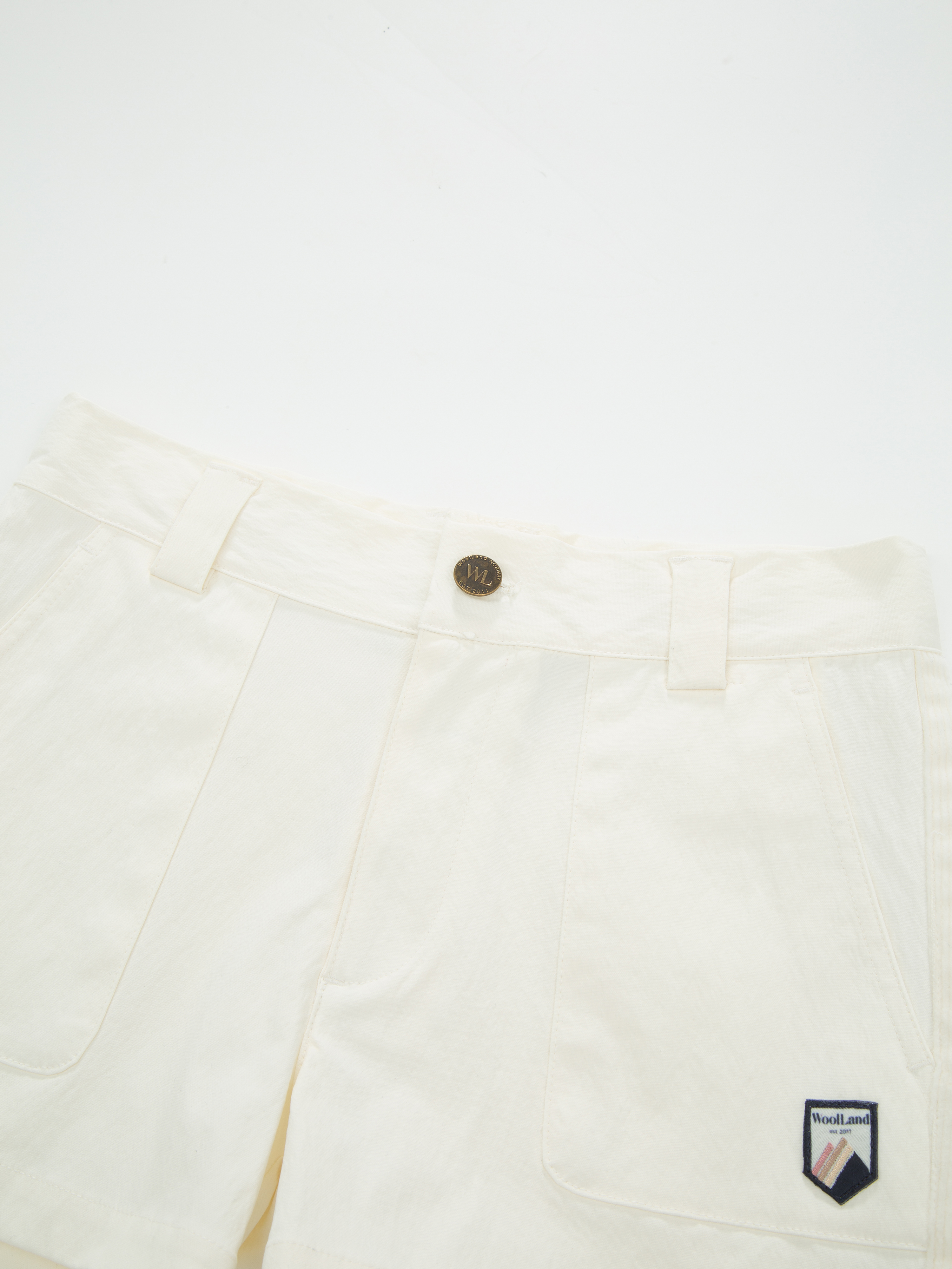 Romsdalseggen Cord Shorts  Snow White