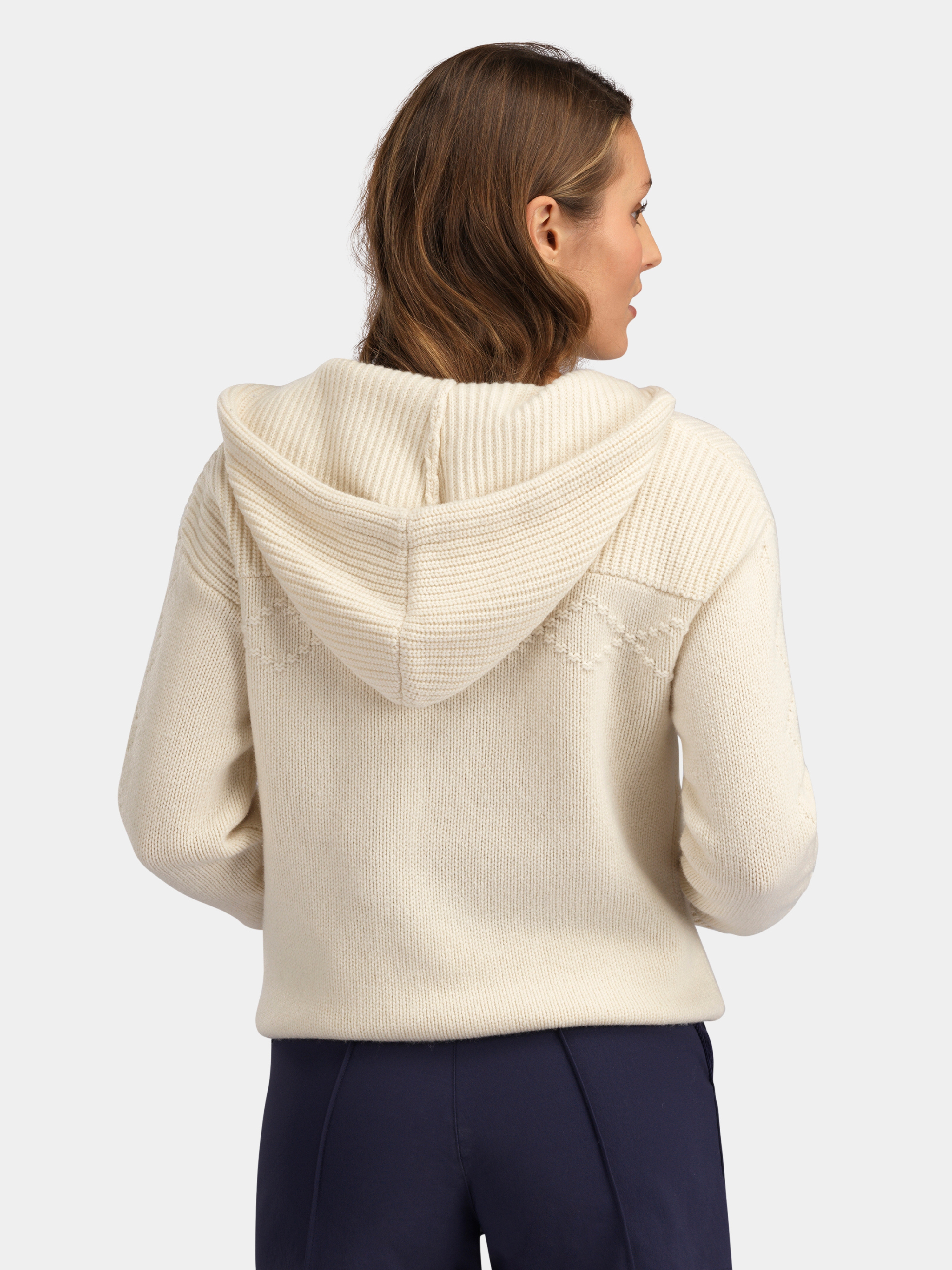 Gausta Strikkegenser  Snow White