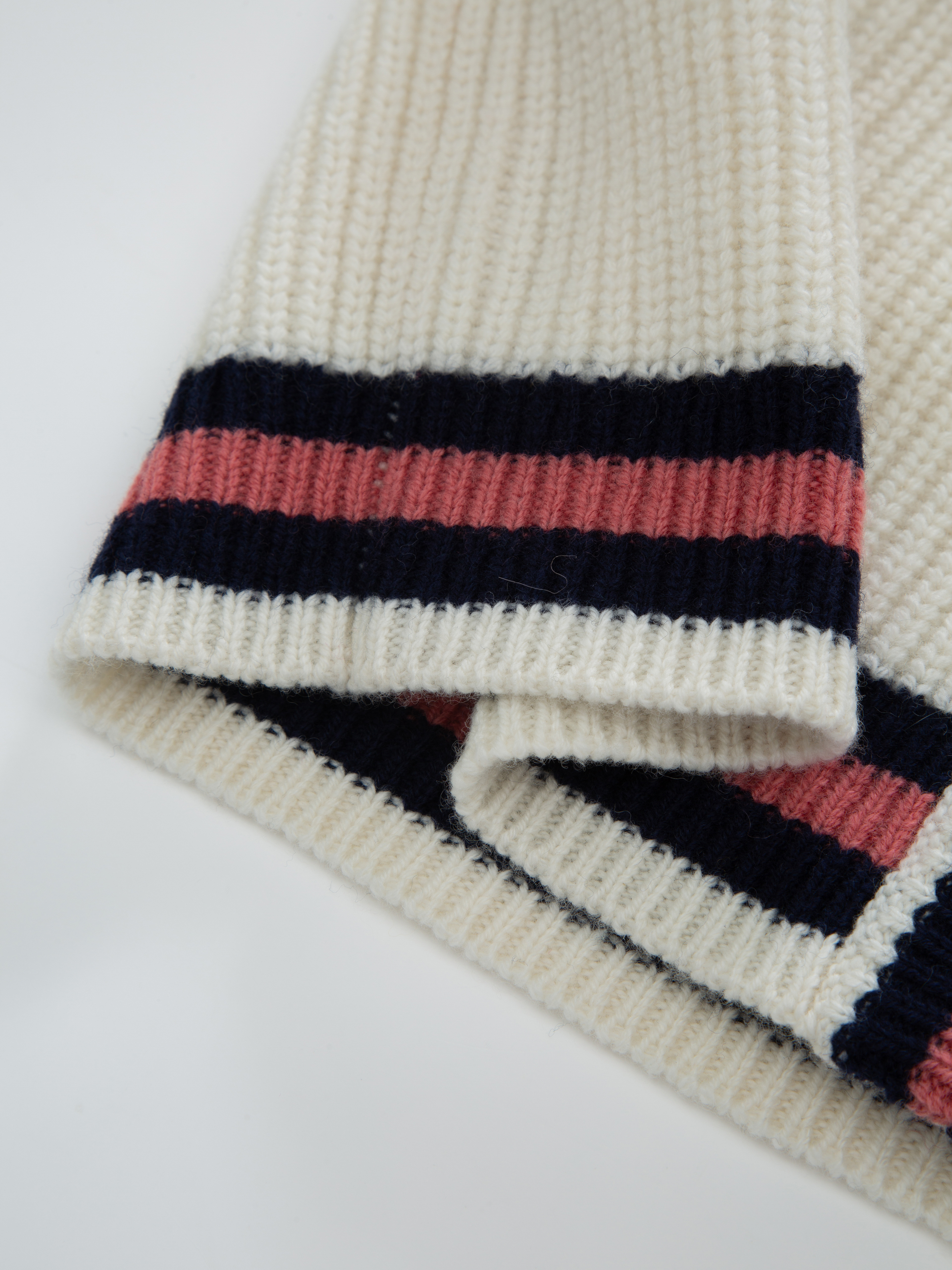 Glittertind Strikkejakke  Snow White