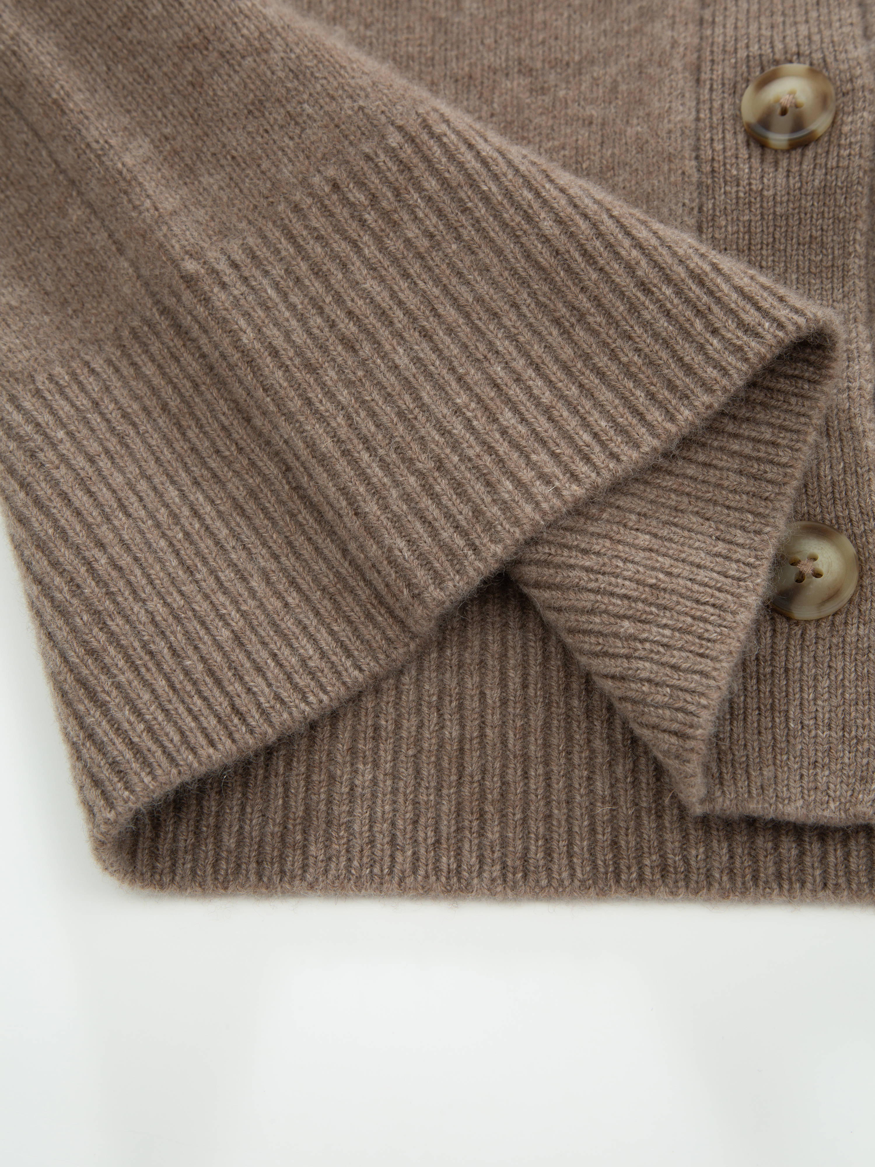 Justatinden Ulljakke  Nougat