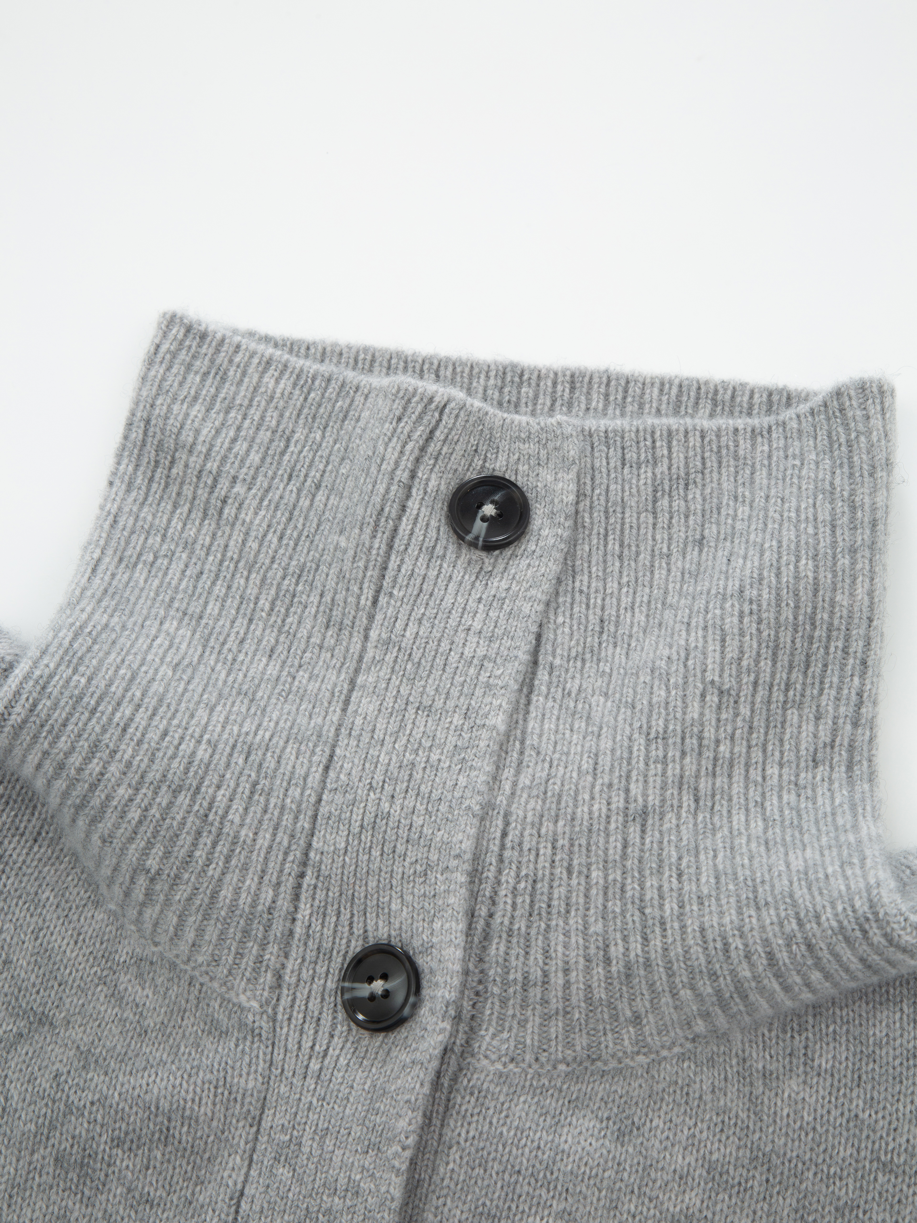 Justatinden Strikkegenser Light Grey Melange