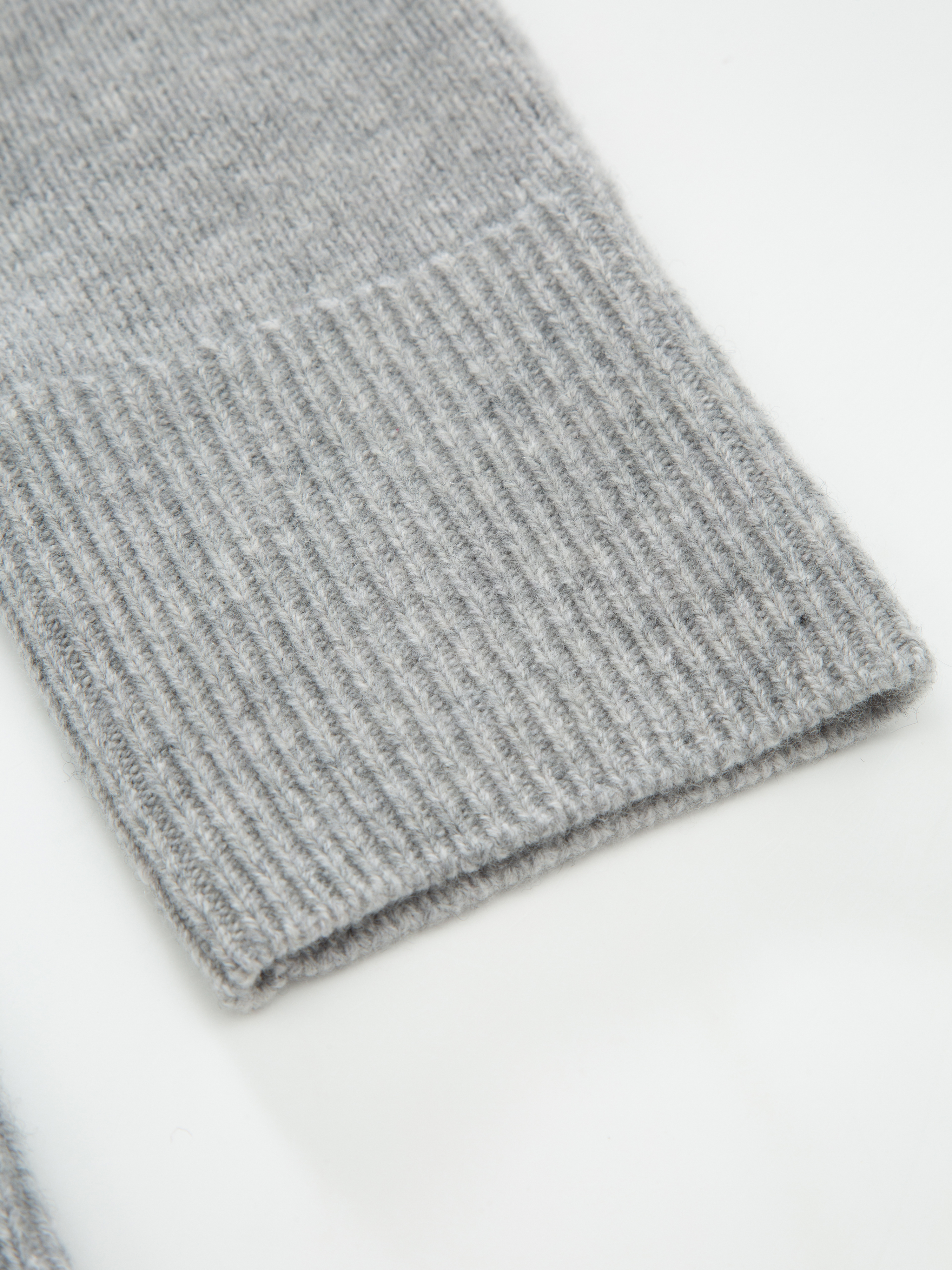 Justatinden Strikkegenser Light Grey Melange