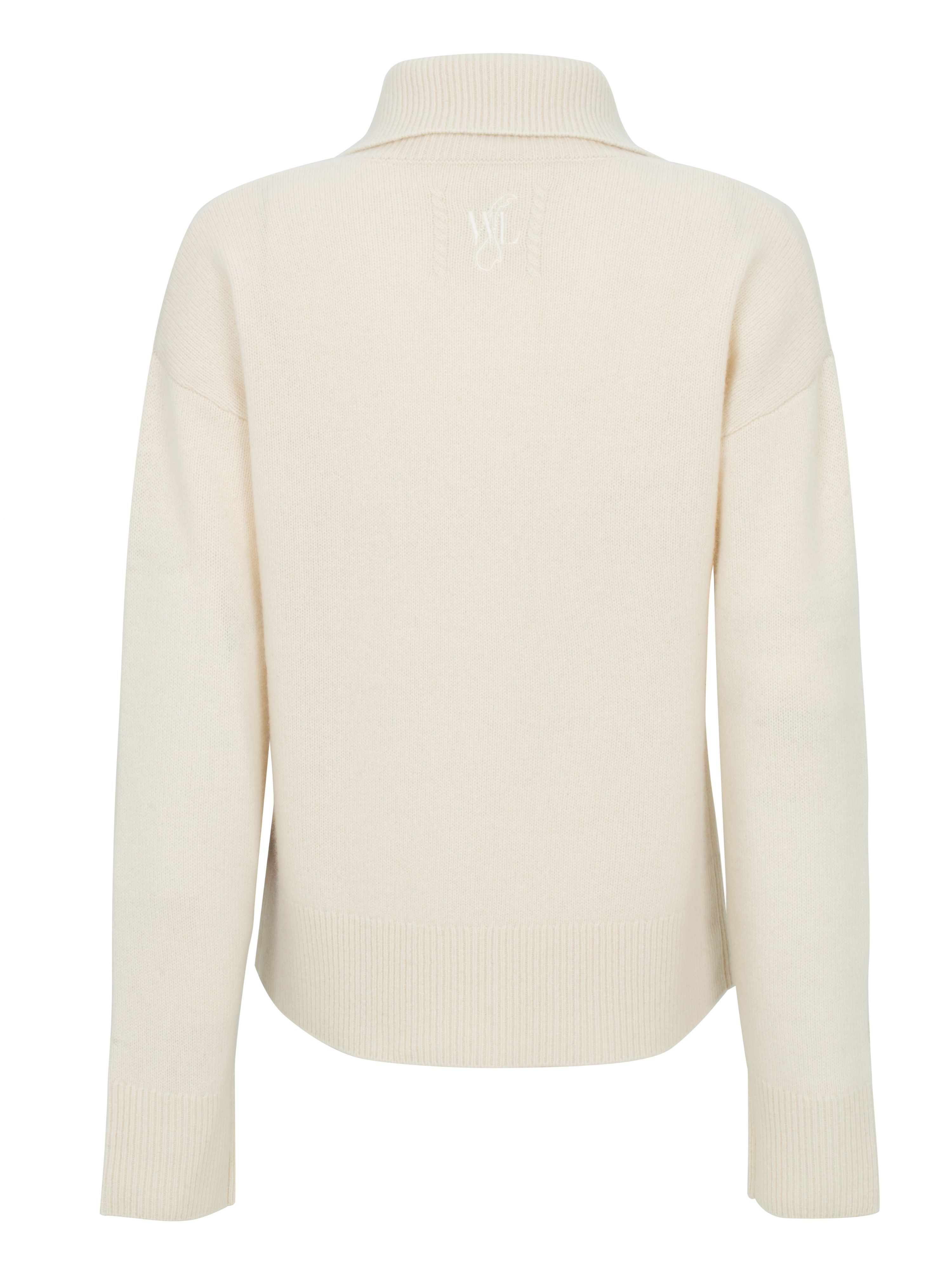 Justatinden Ulljakke  Snow White