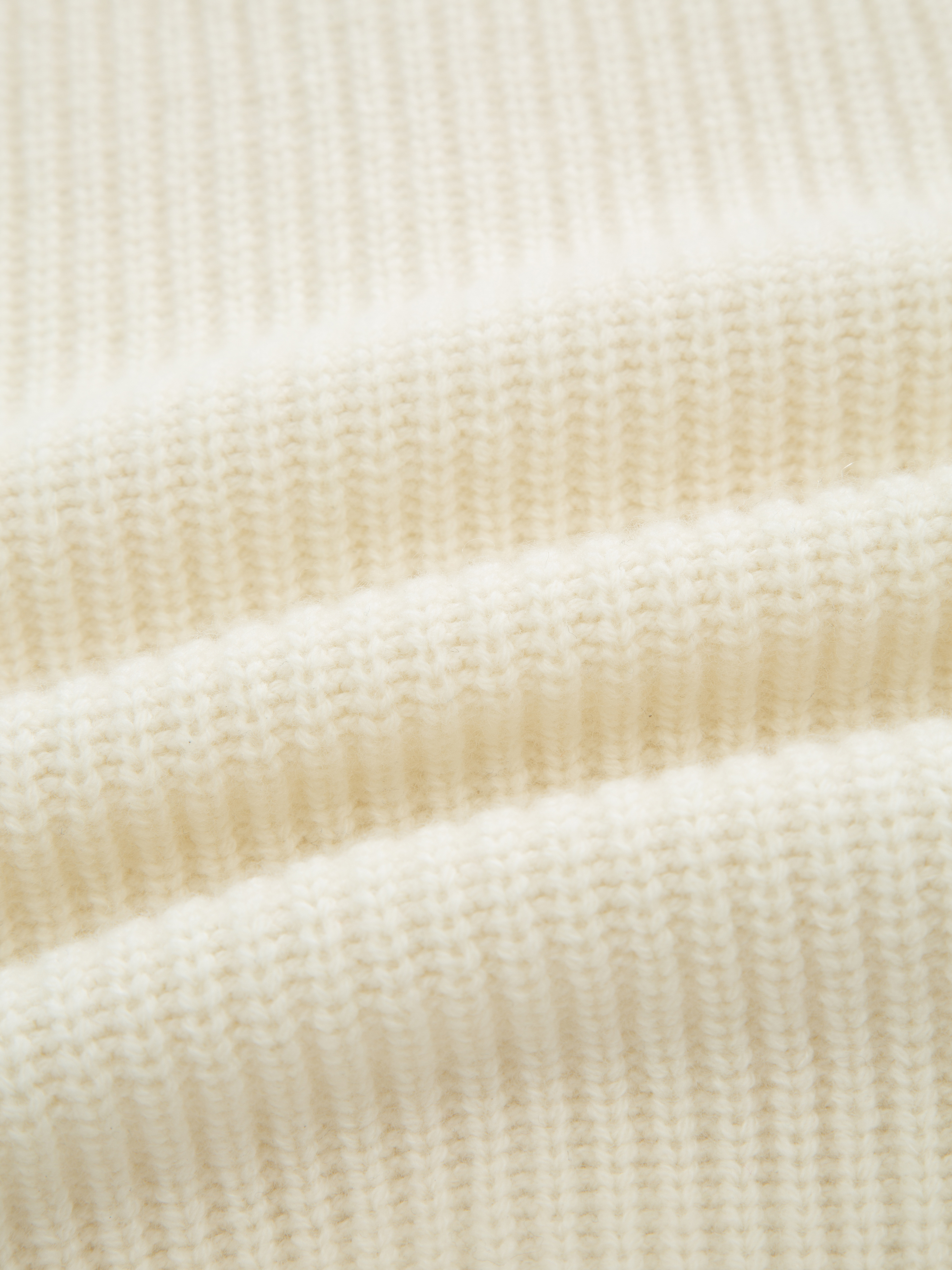 Måtind Strikkejakke  White Swan