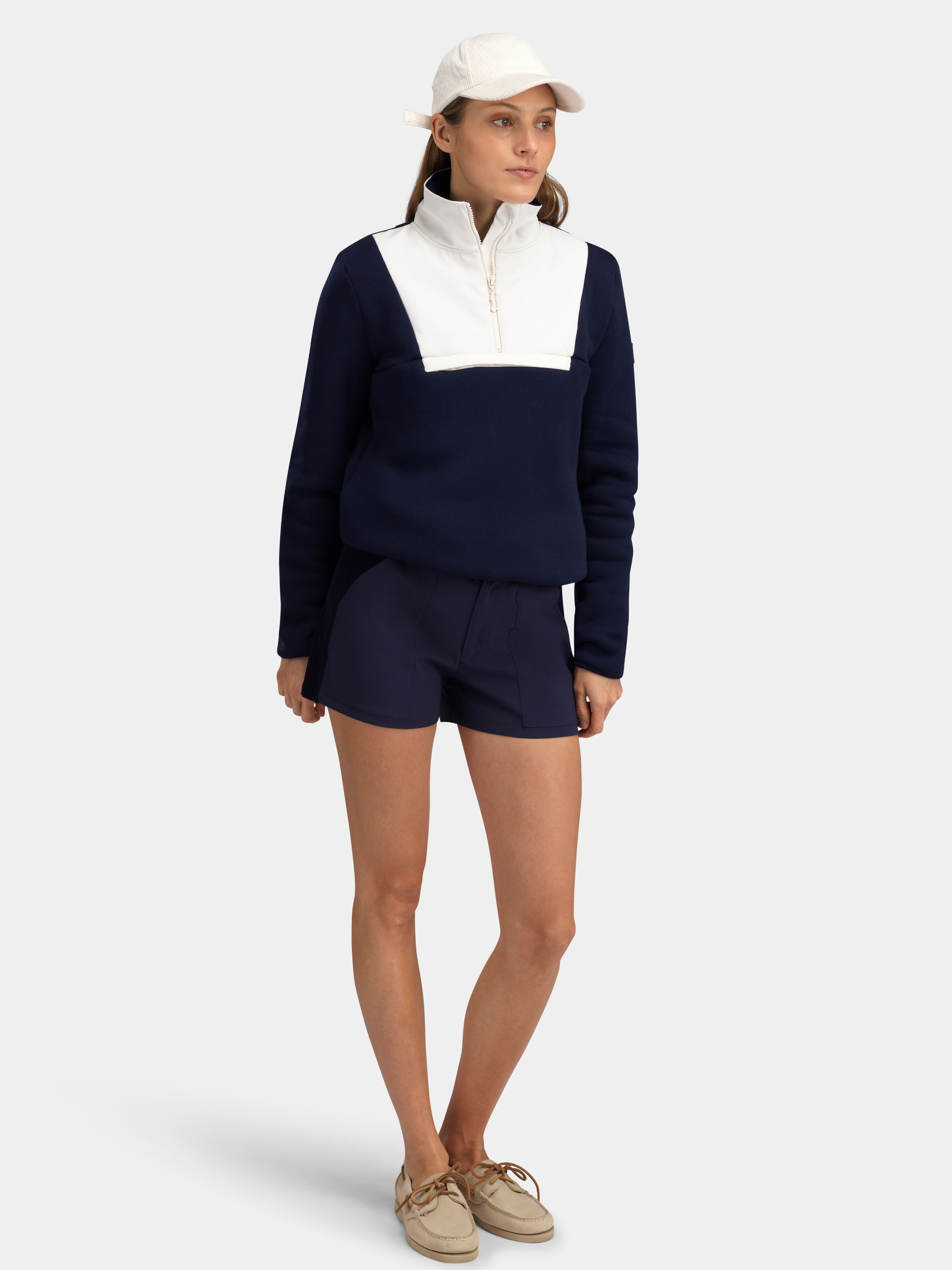 Romsdalseggen Cord Shorts  Blue Ink