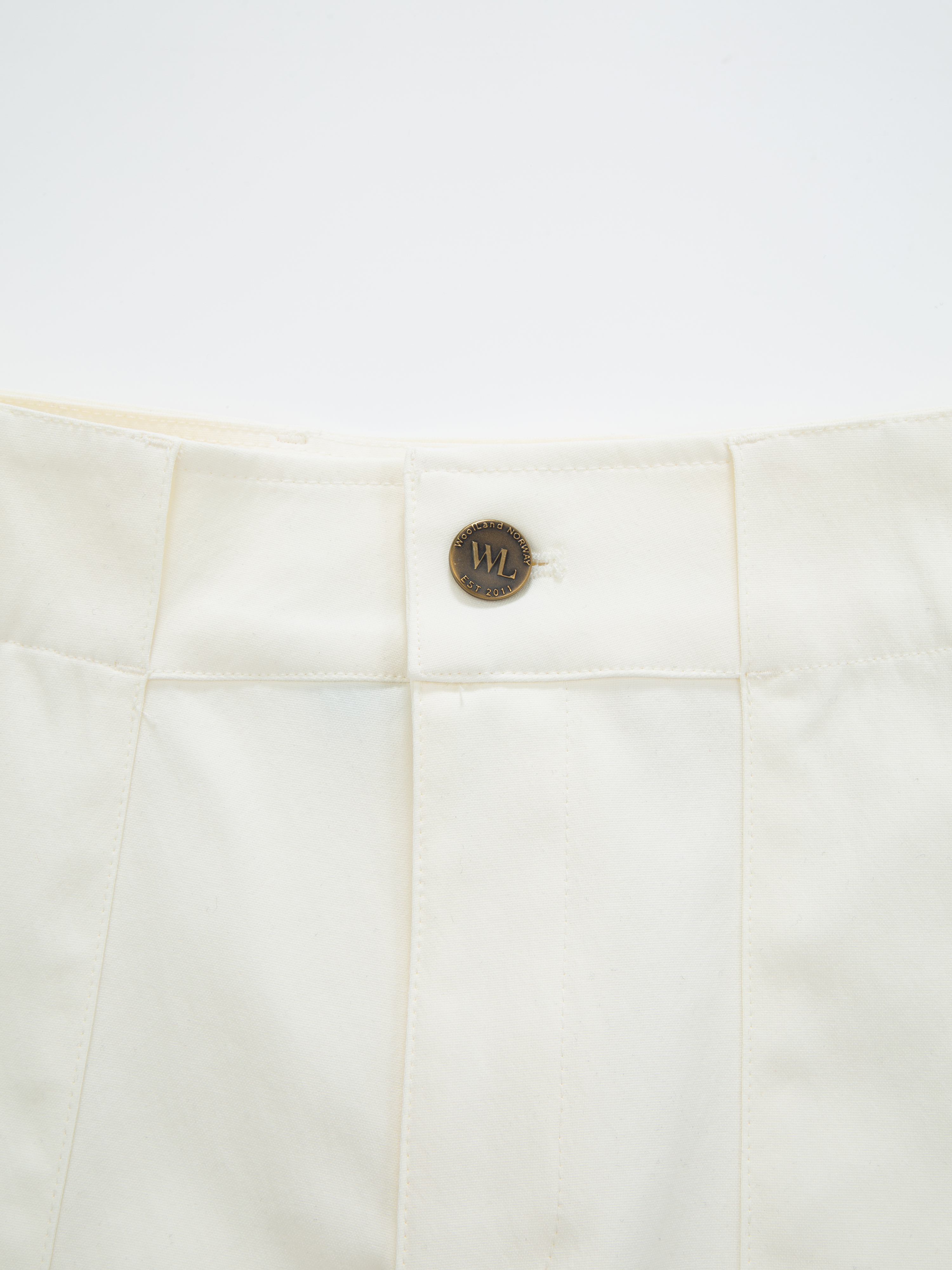 Romsdalseggen 5" Shorts  Snow White