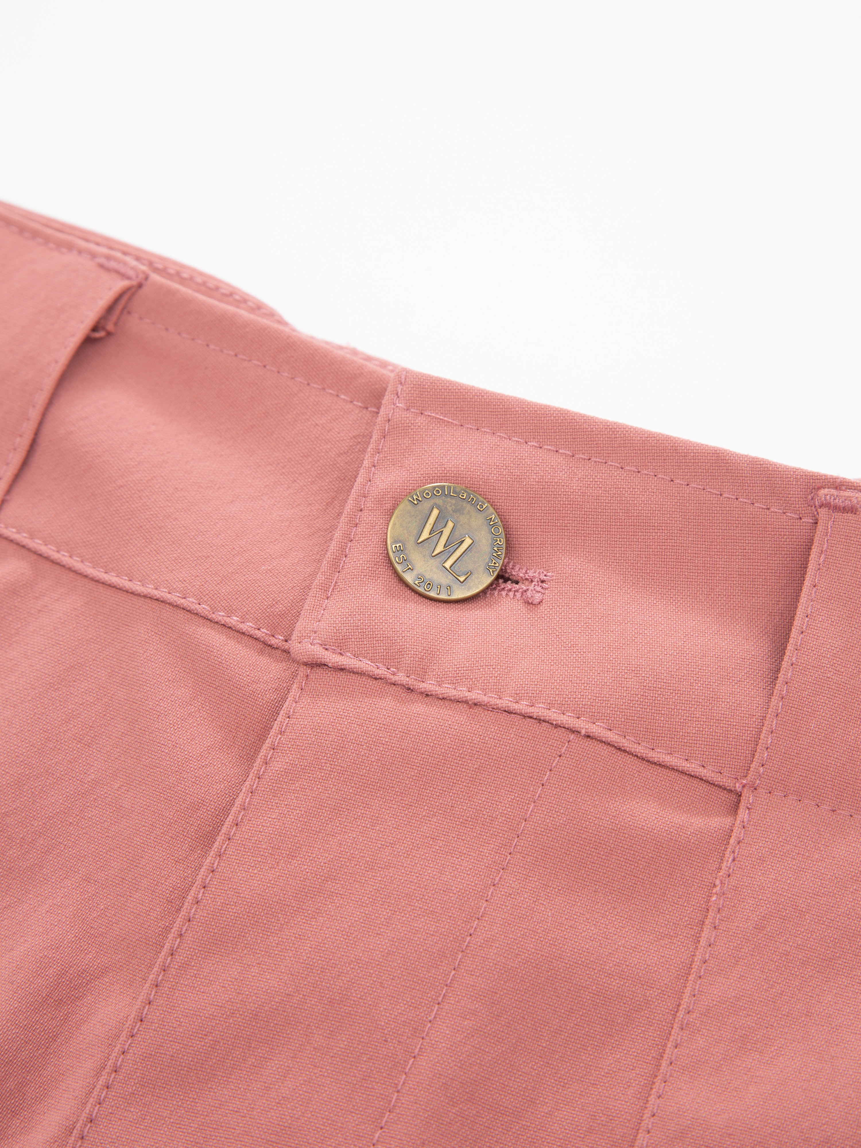 Romsdalseggen Cord Shorts  Burned Rose