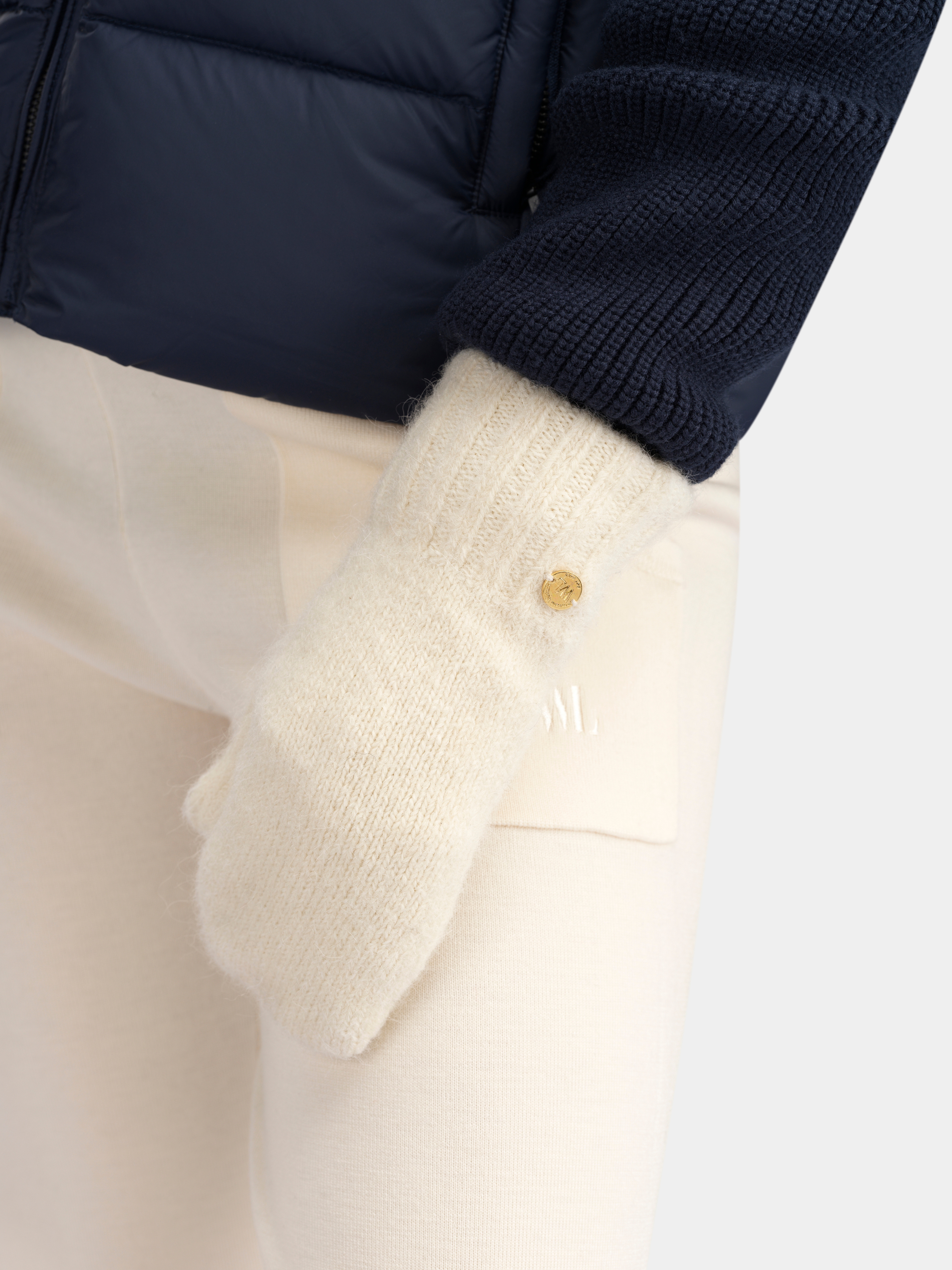 Raulandstind Strikkede Votter Snow White