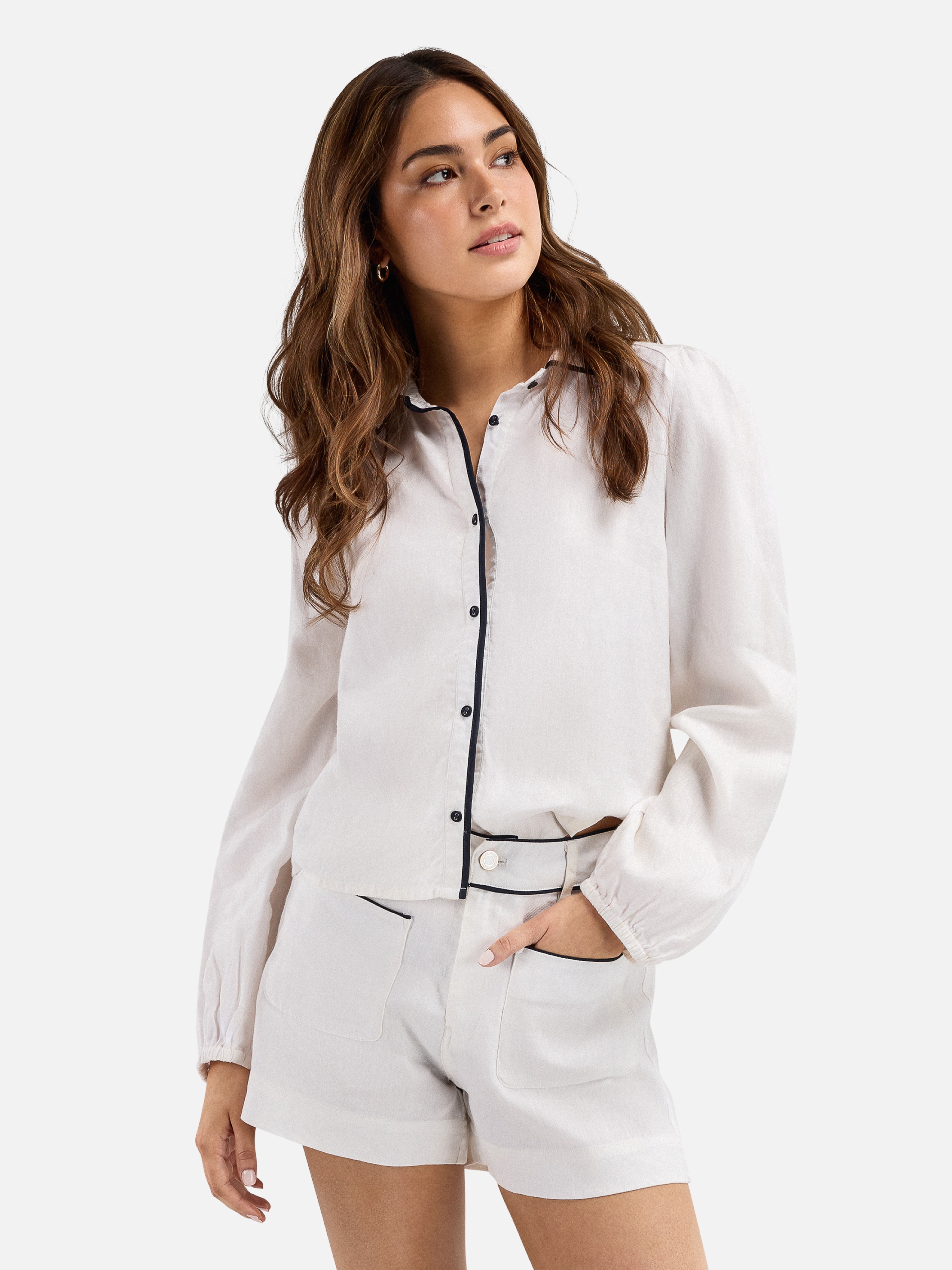 Stråholmen Lin Shorts  White