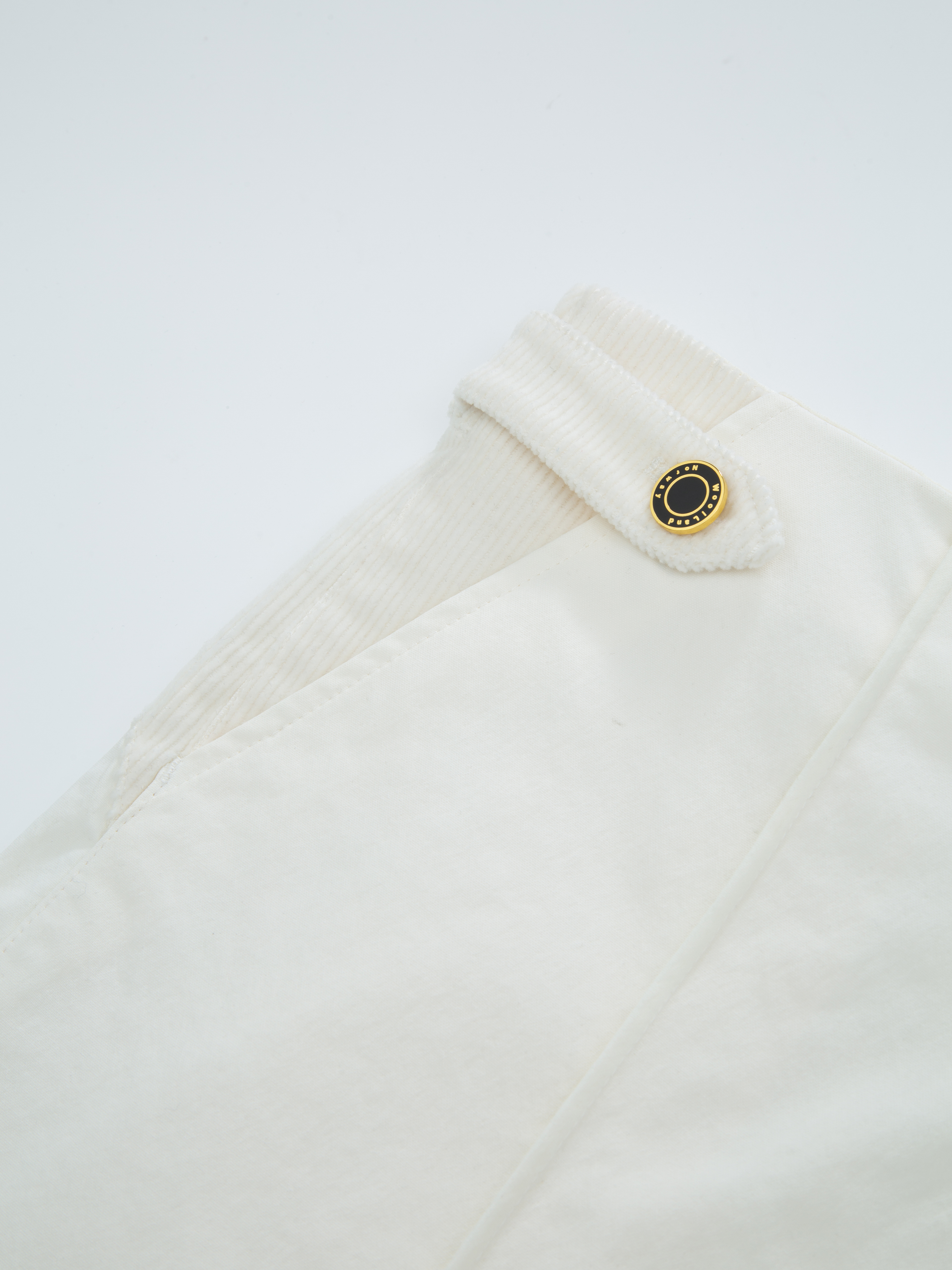 Ulriken Shorts  Snow White